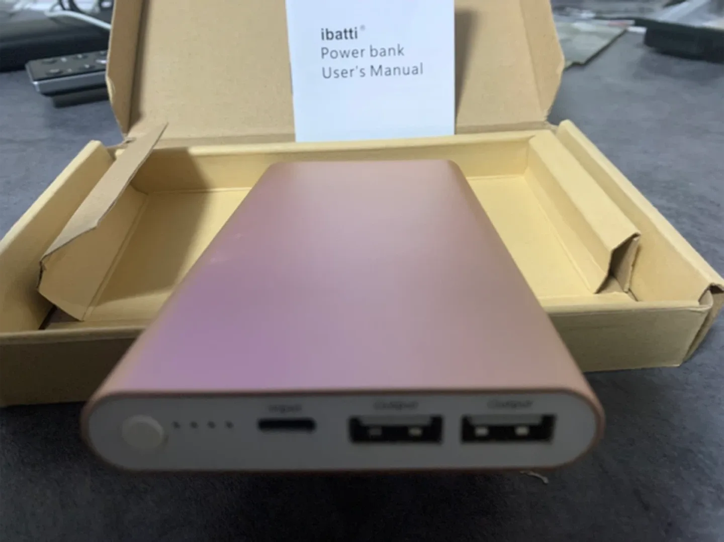 ibatti Power Bank - Rose Gold image indicator(3)