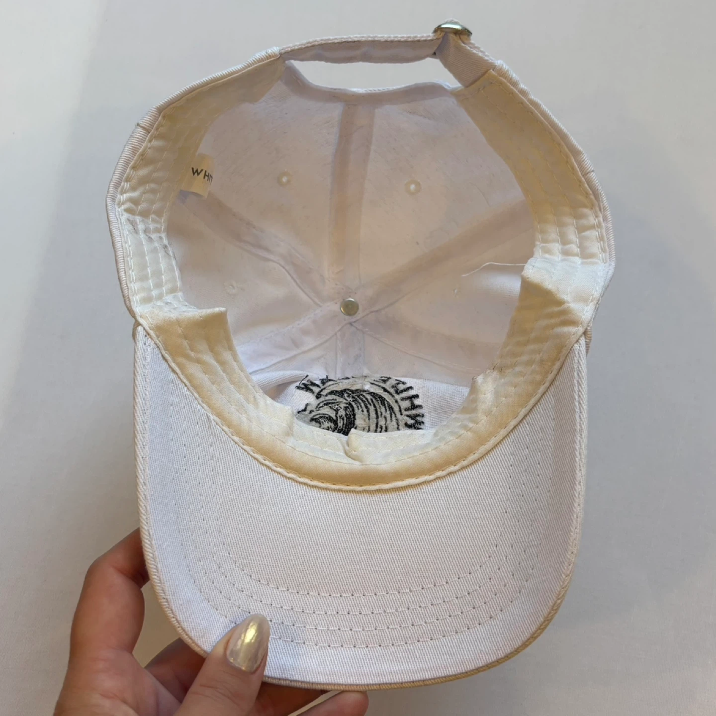 White Claw Hard Seltzer White Dad Hat Embroidered Logo Strapback - photo 4