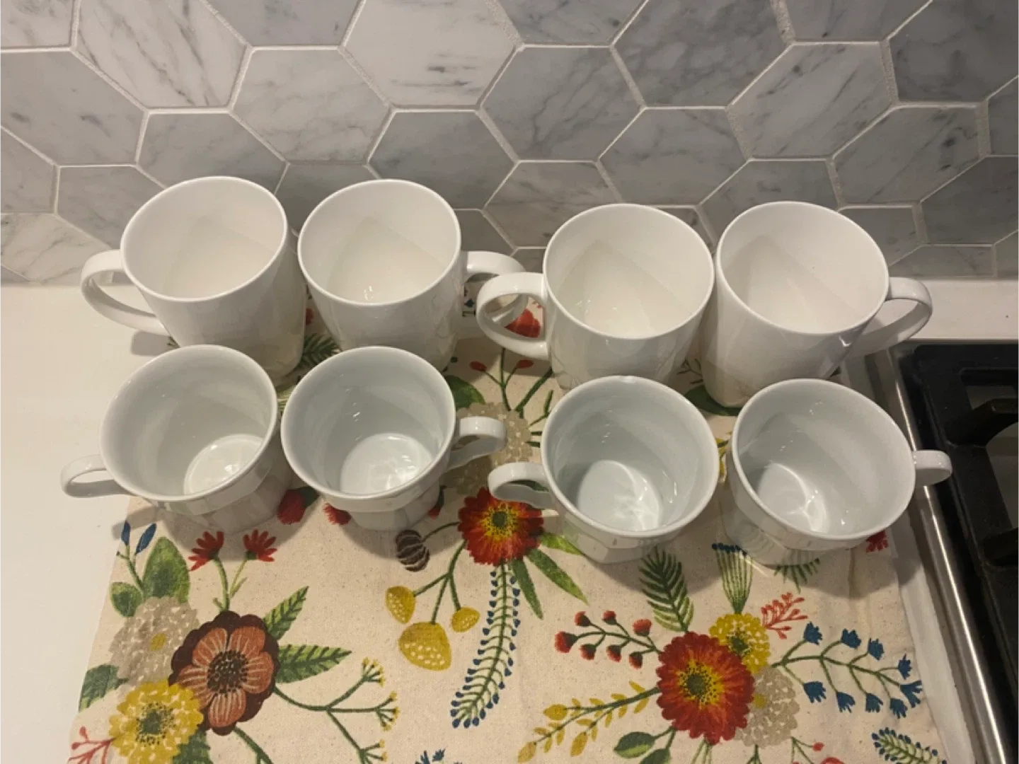 Set of 8 White Ceramic Mugs and Tea Cups image indicator(2)