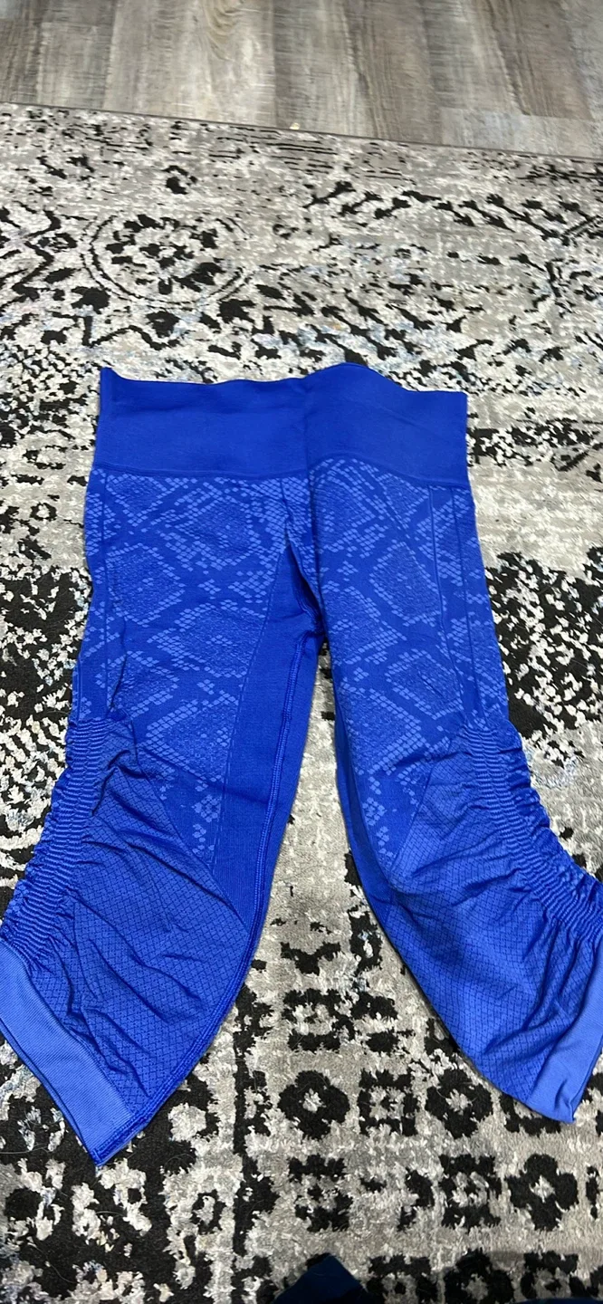 Lululemon Capri Leggings, Blue image indicator(2)
