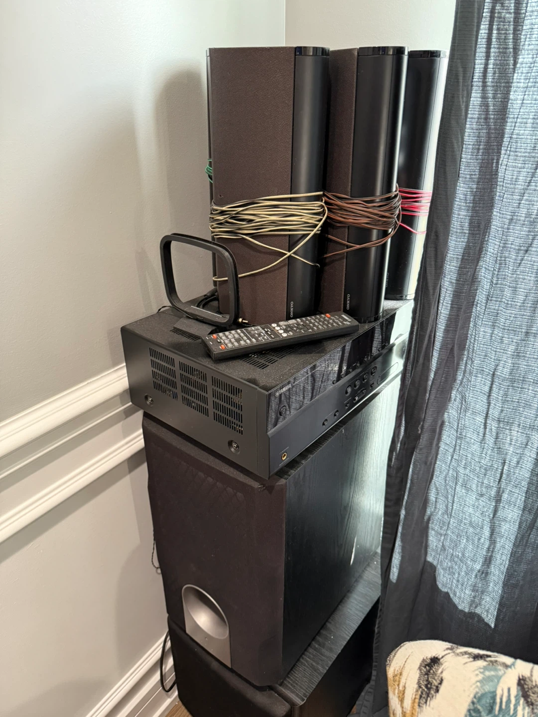 Yamaha RX-V371 Natural Sound AV Receiver & Dynex Subwoofer - photo 3