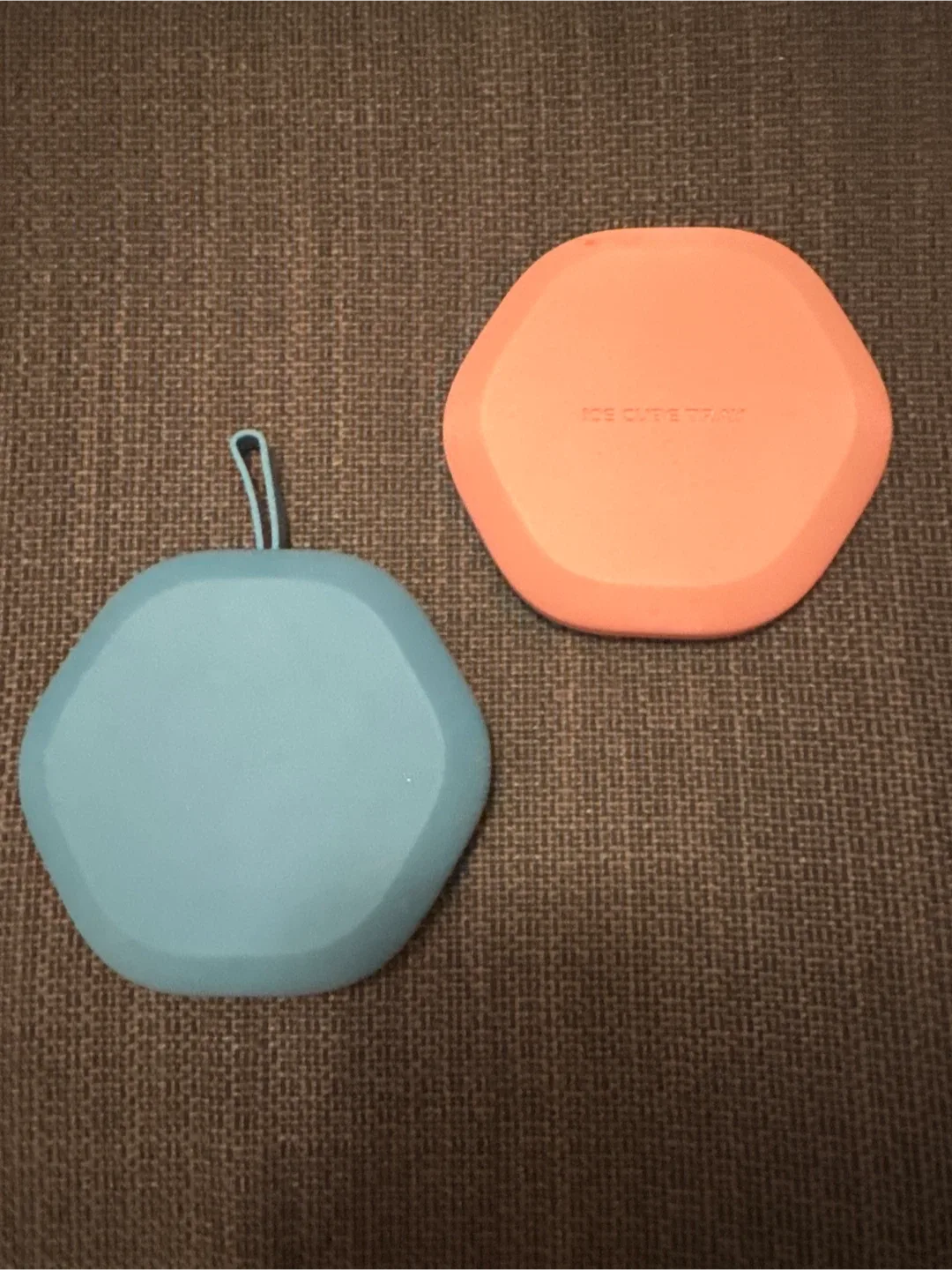 🥕DAWNBLADE Beehive Ice Cube Tray - Pink & Blue image indicator(2)