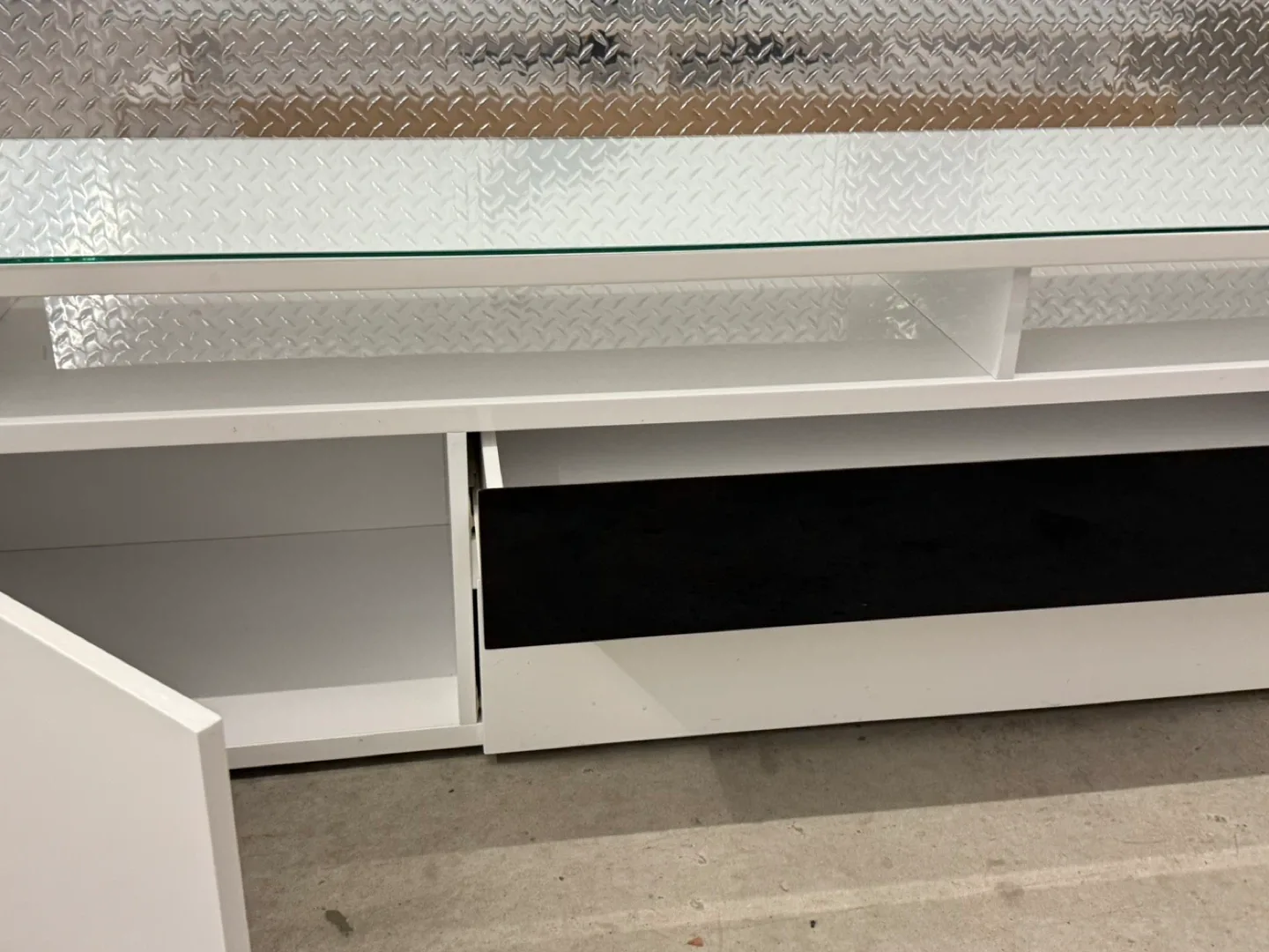 TV Stand White Glass 6,5 ft image indicator(6)