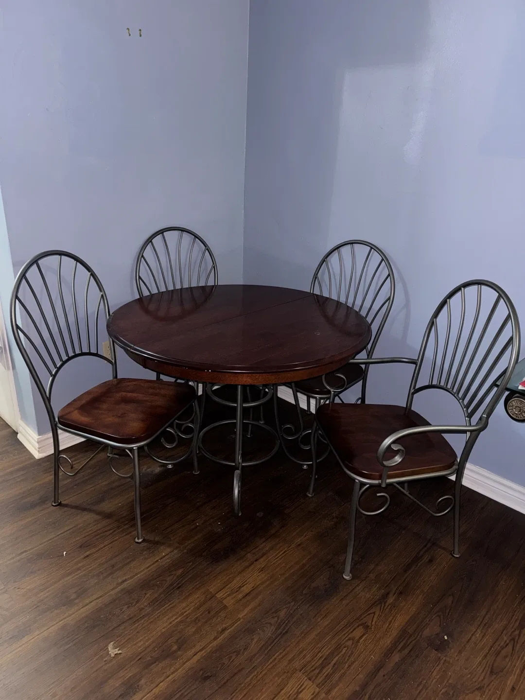 Dining Table with 4 Chairs image indicator(2)