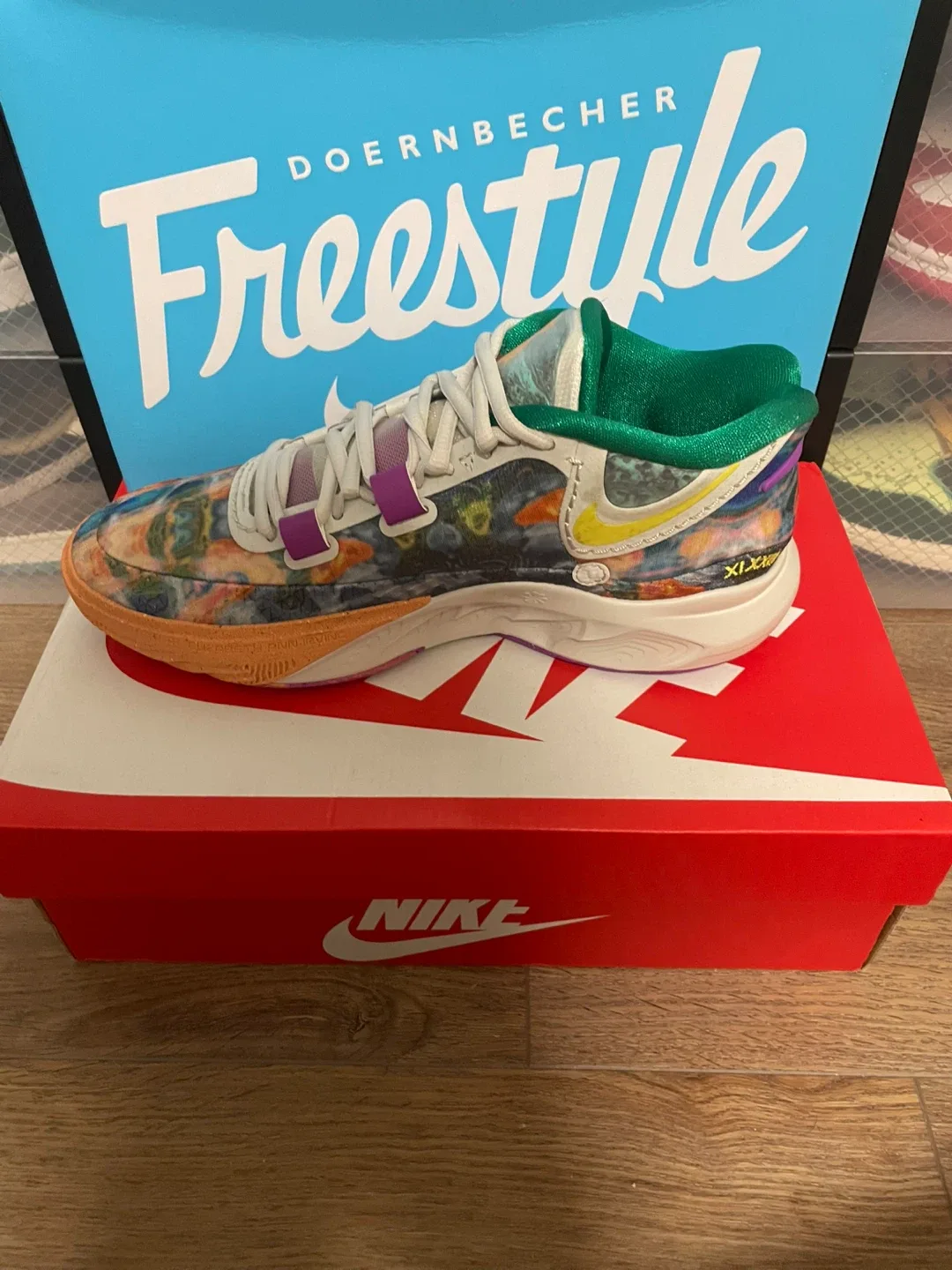 Nike Kyrie 8 Circle of Life image indicator(6)