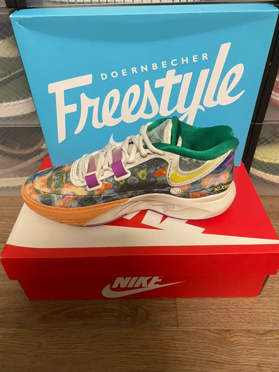 Nike Kyrie 8 Circle of Life image indicator(2)