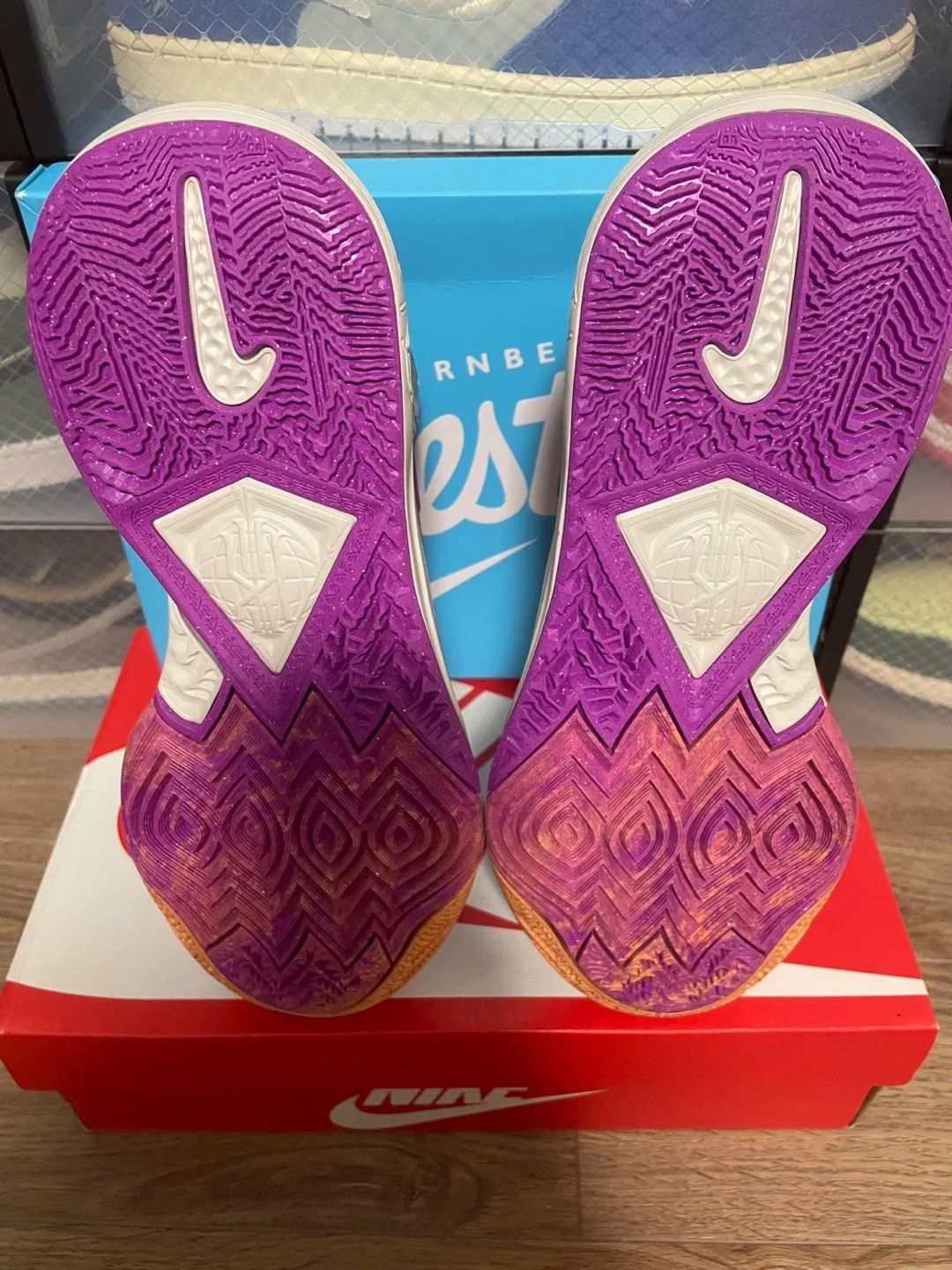 Nike Kyrie 8 Circle of Life image indicator(7)