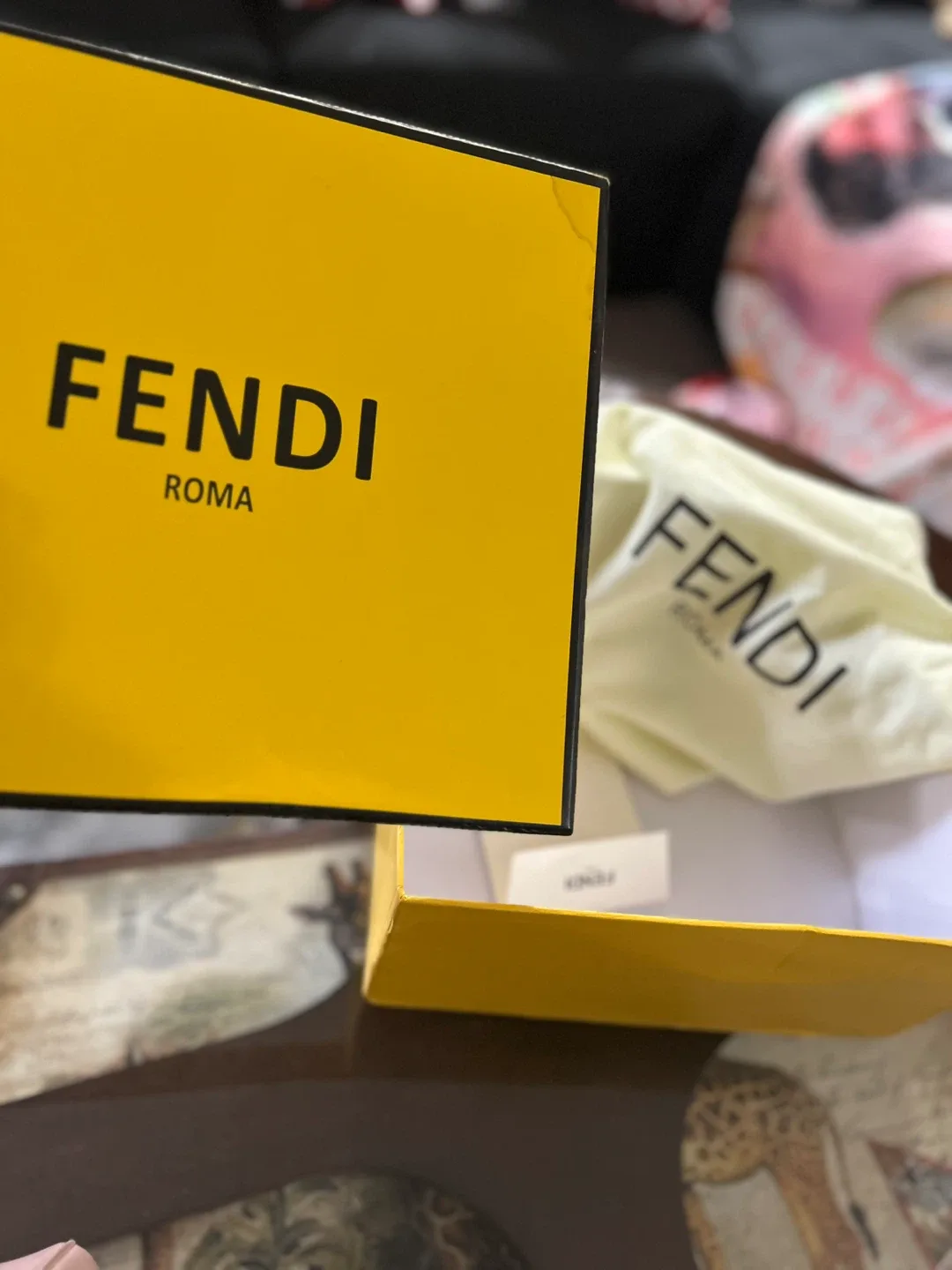 Fendi Roma Pink Leather Handbag image indicator(4)