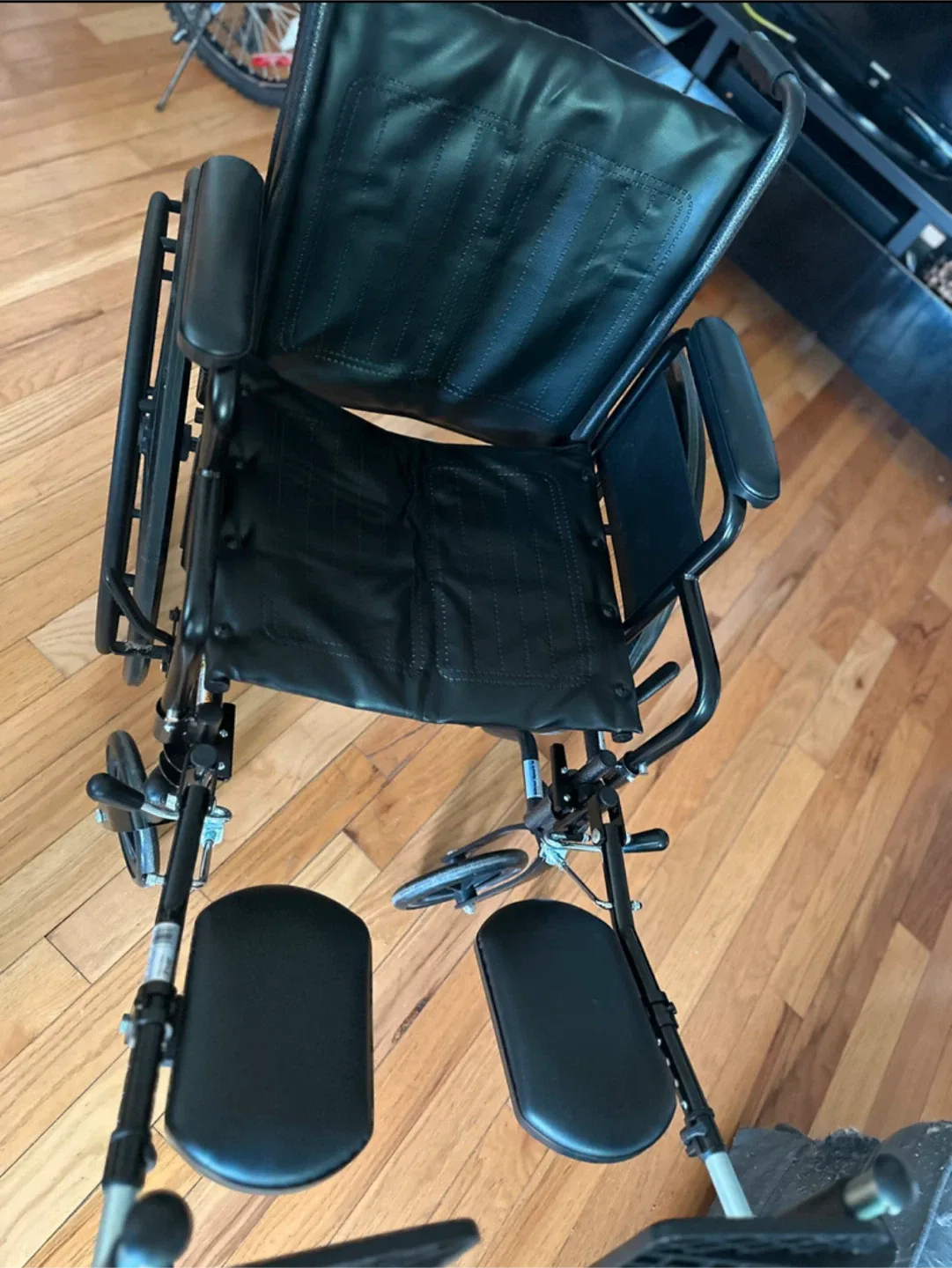 Drive Medical Black Wheelchair like new