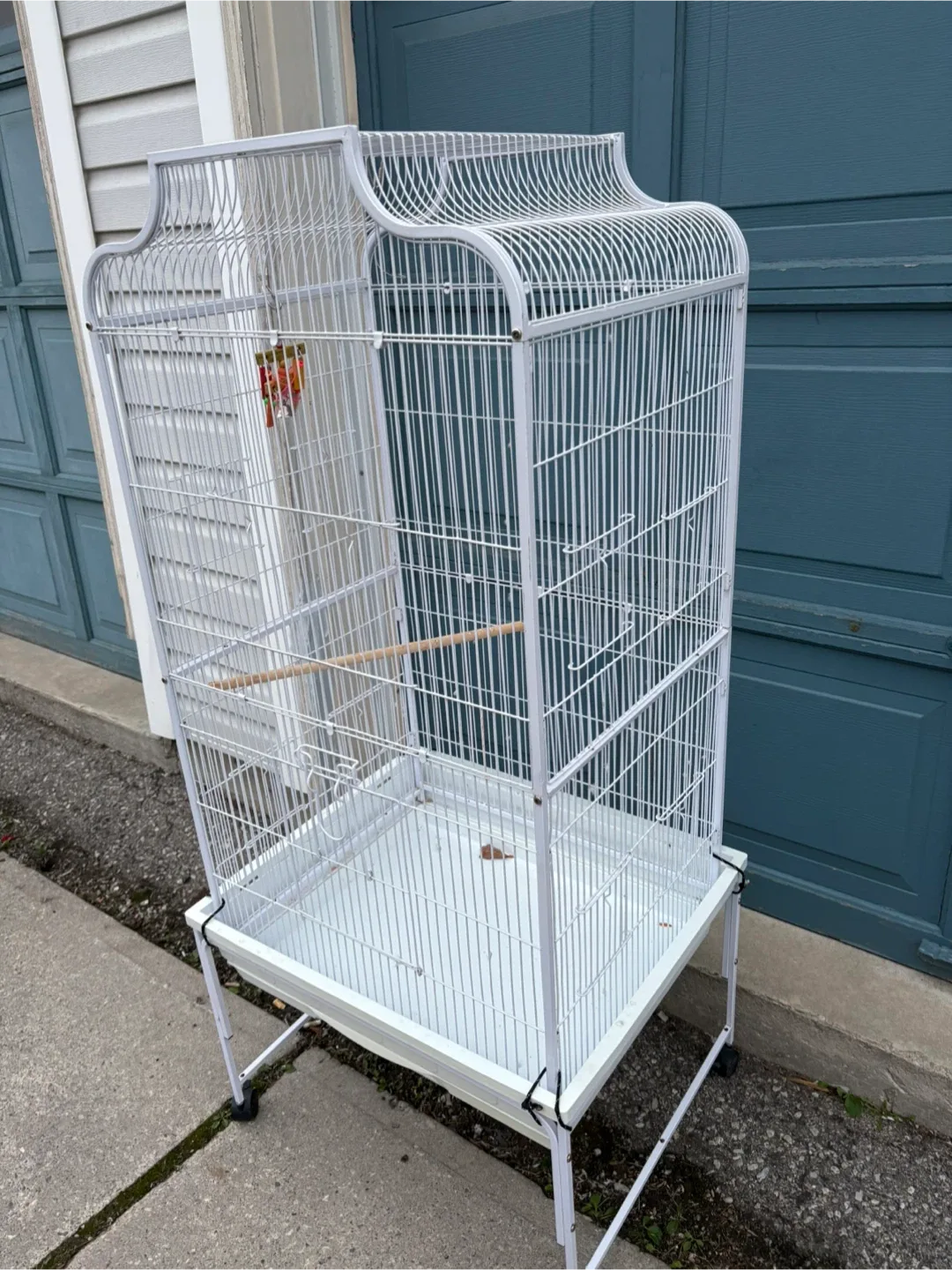 White Bird Cage with Stand 🥕 image indicator(3)