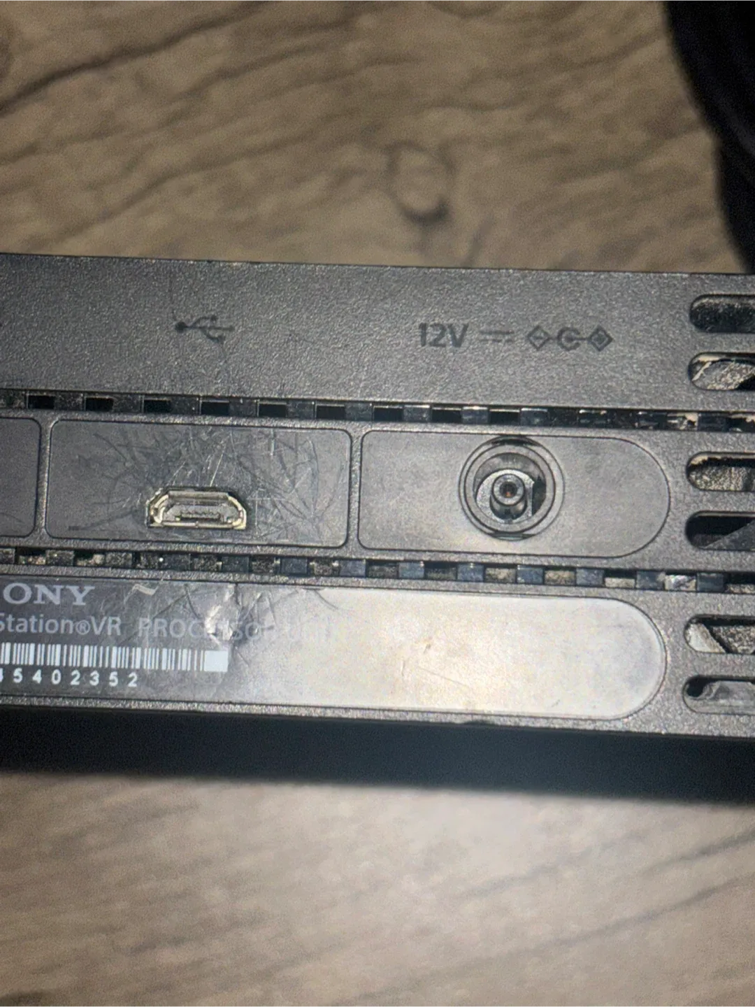 Used PlayStation VR [MISSING 3 PIECES] image indicator(2)