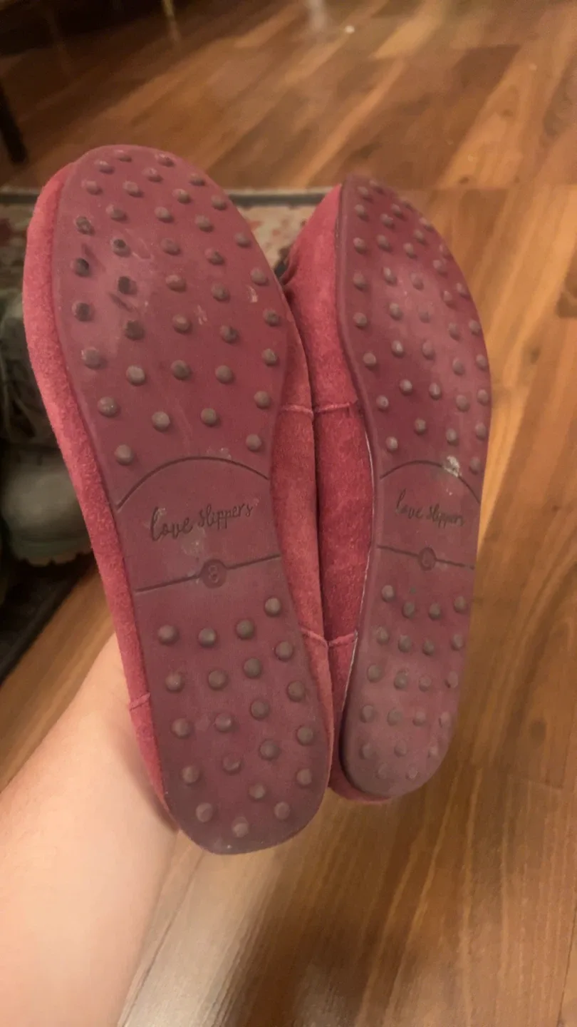 Love Slippers size 8 image indicator(2)