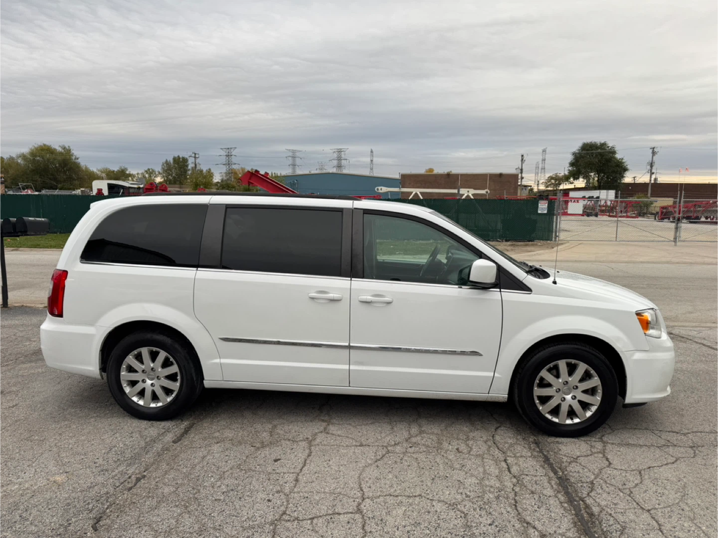 2016 Chrysler Town & Country · Touring Minivan 4D - photo 2