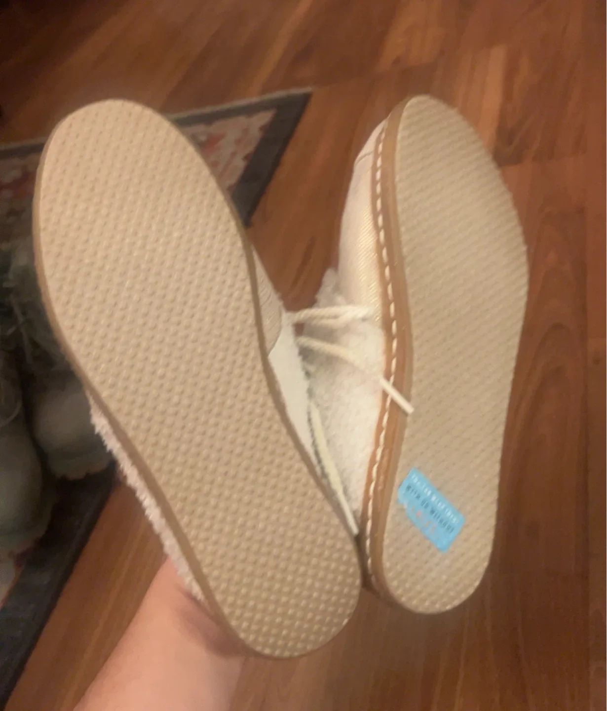 TOMS Cream Shoes - Size 7.5 image indicator(2)