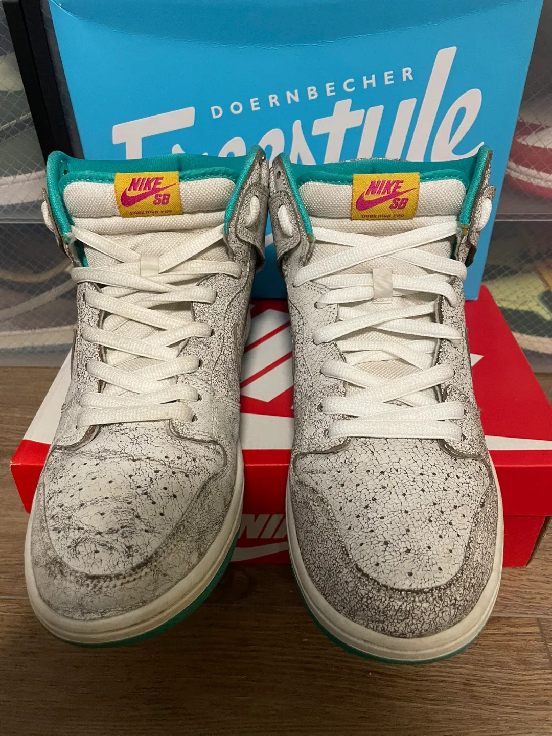 Nike SB Dunk High Flamingo