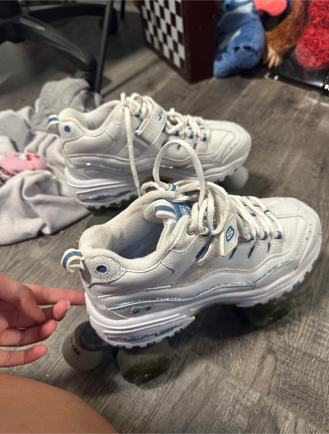 4 Wheelers Roller Skates