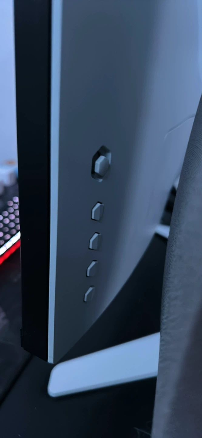 Alien ware monitor! - photo 2