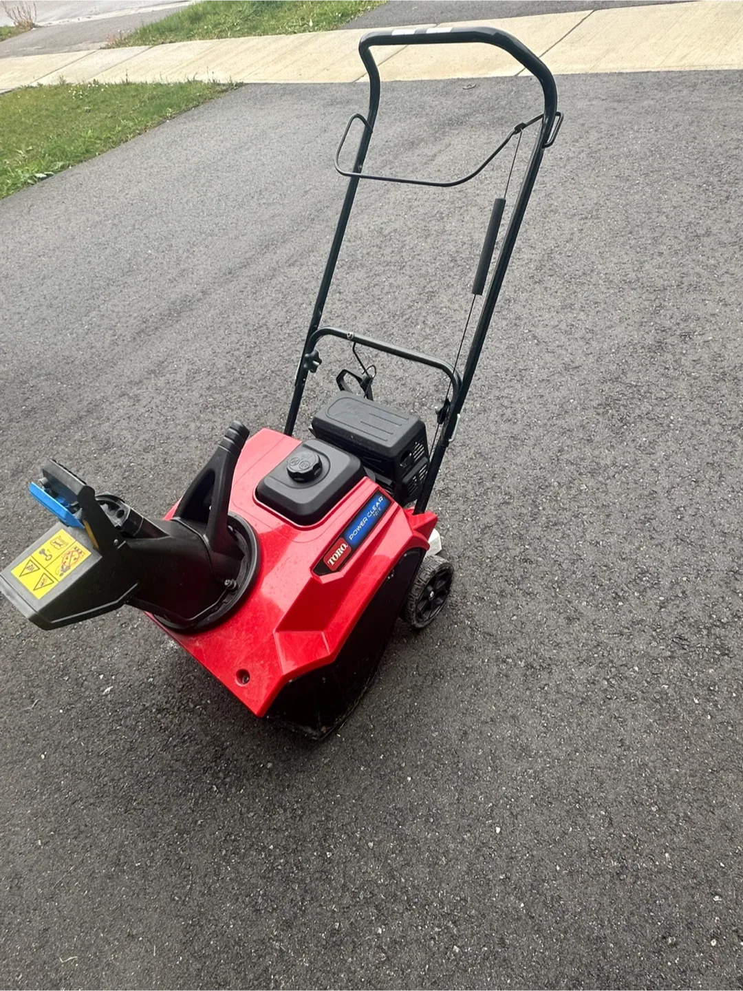 Toro 21-inch Power Clear 721 E Snowblower image indicator(2)