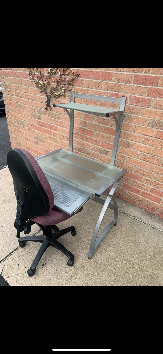 Computer Desk with Sliding Keyboard and Cushion Chair - photo 2