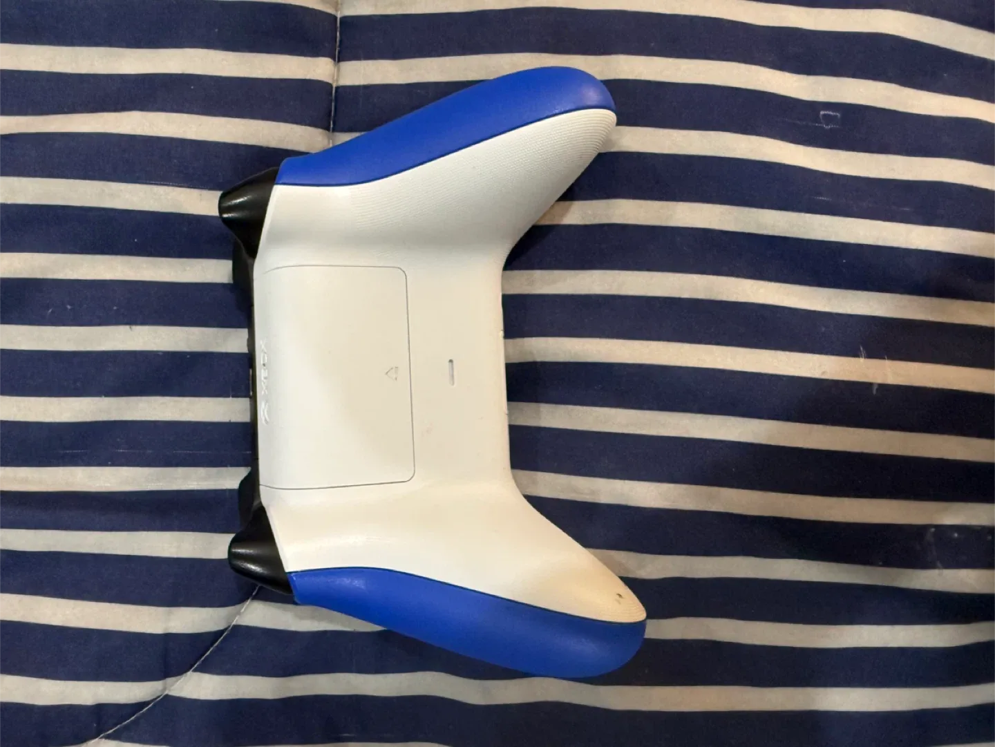 Xbox Wireless Controller - Blue image indicator(2)