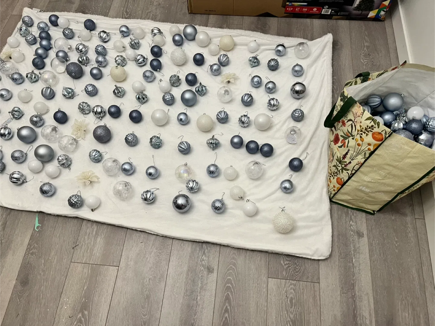 Christmas Decorations - Silver & Blue image indicator(2)