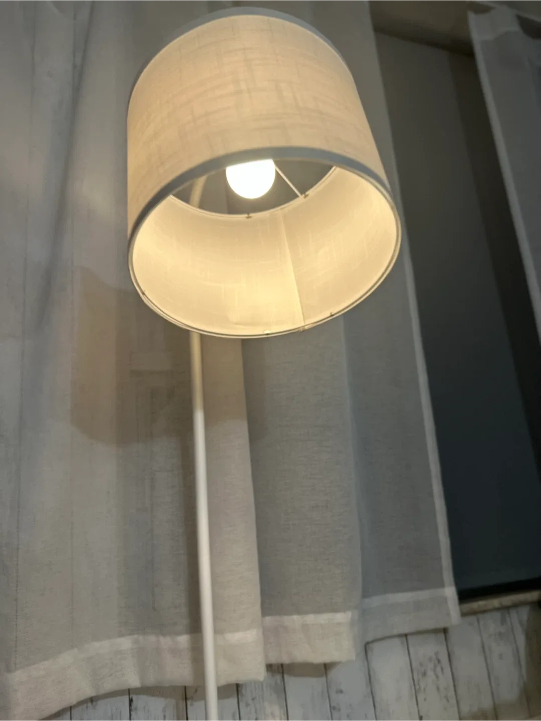 Floor Lamp with Shelves image indicator(2)