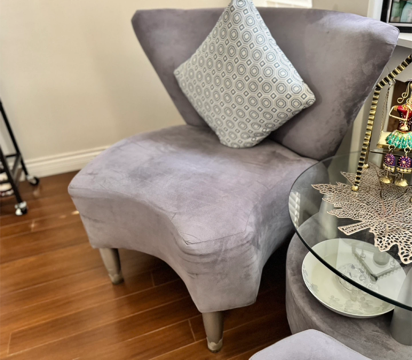 Two Sofa Seats & Coffee Table - Grey - photo 2