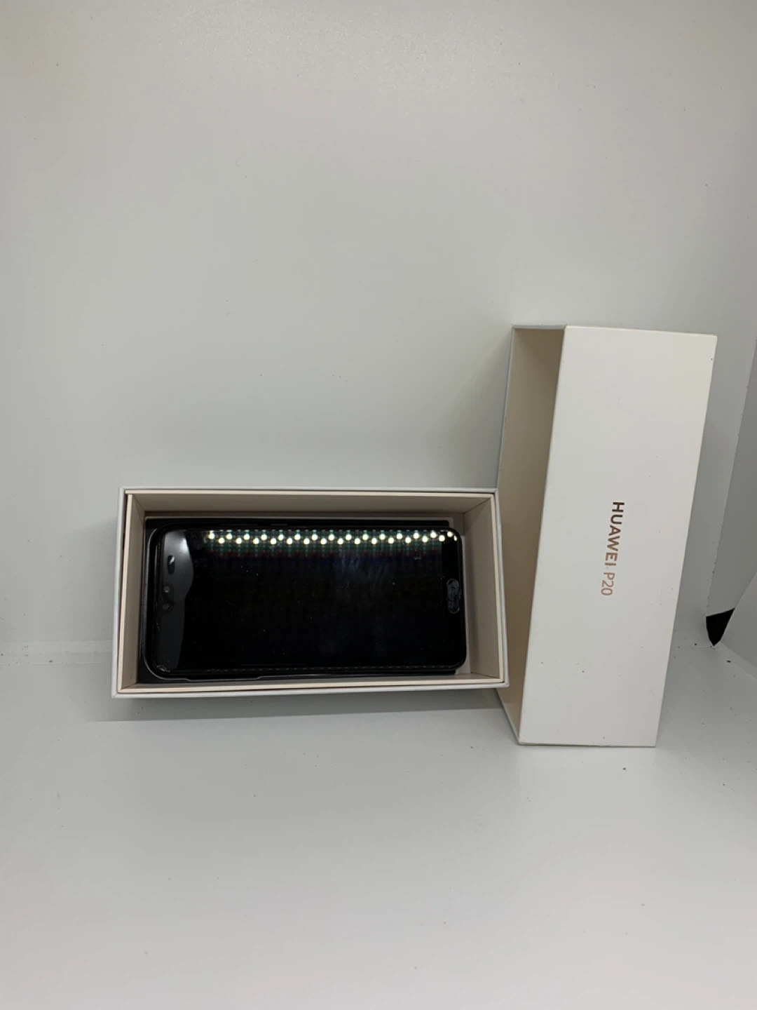 Huawei P20 Black - Like New! - photo 5