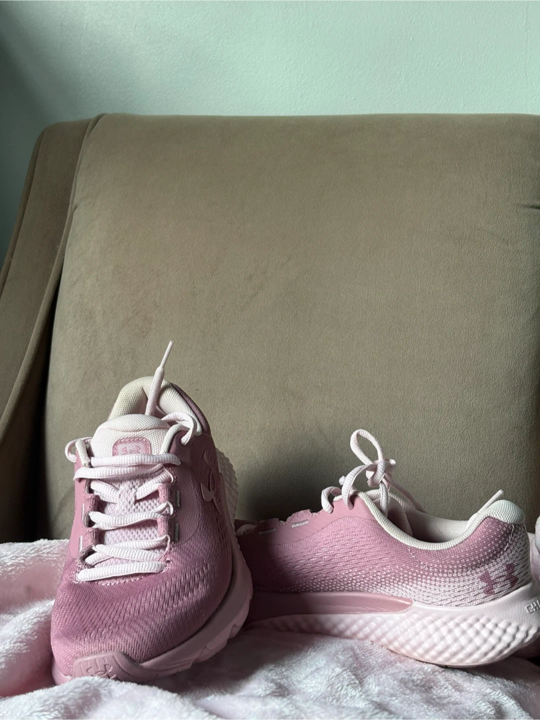 Under Armour Charged Assert 9 Pink Shoes
