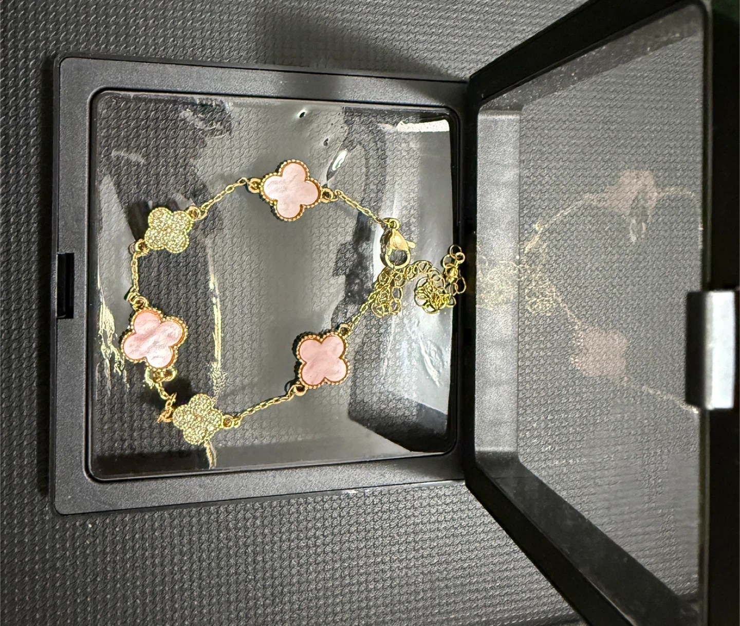 Clover Leaf Pink & Gold Bracelet - photo 4