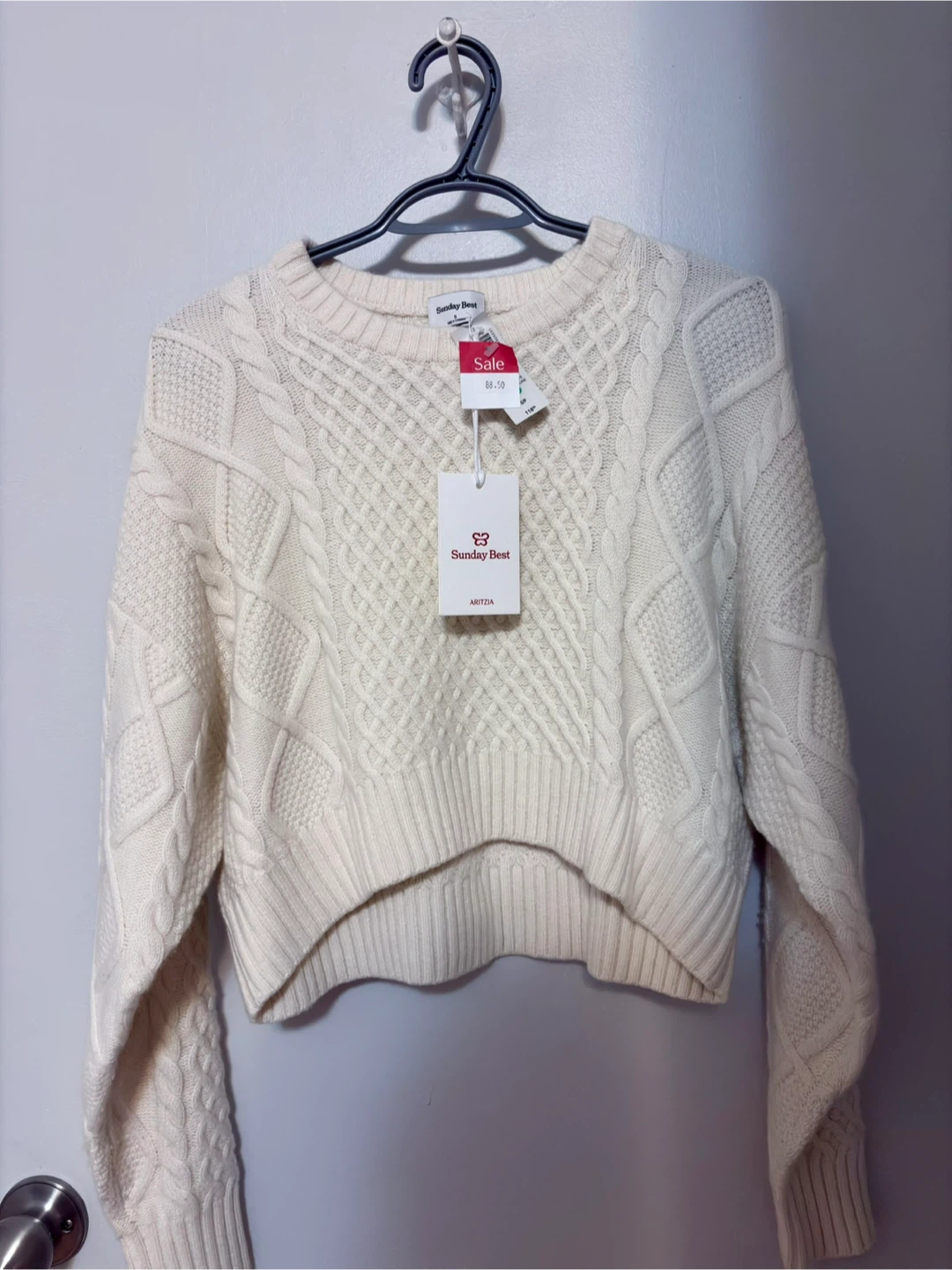 Sunday Best Aritzia Cream Cable Knit Sweater - M