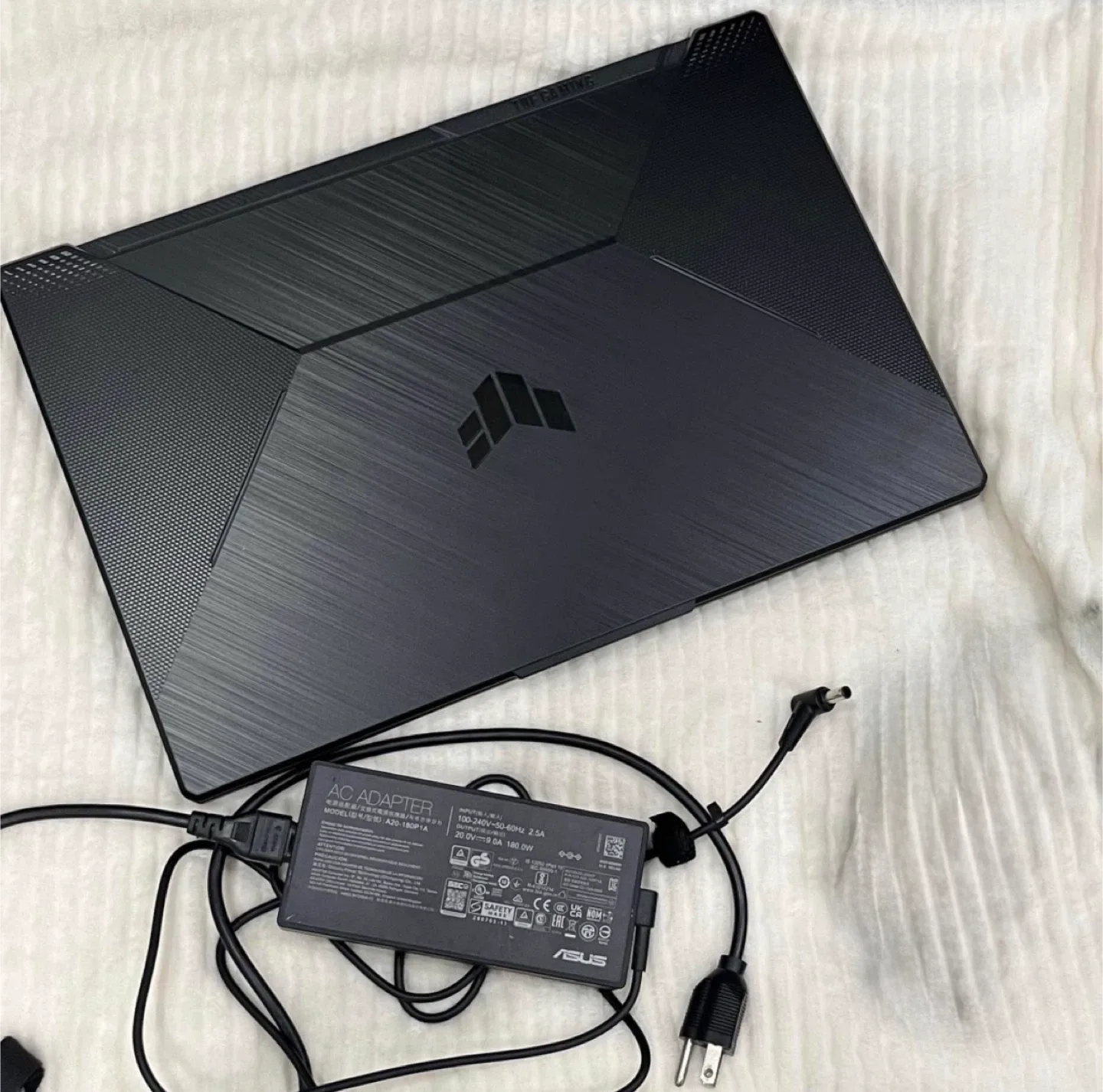 Asus TUF A17 image indicator(4)