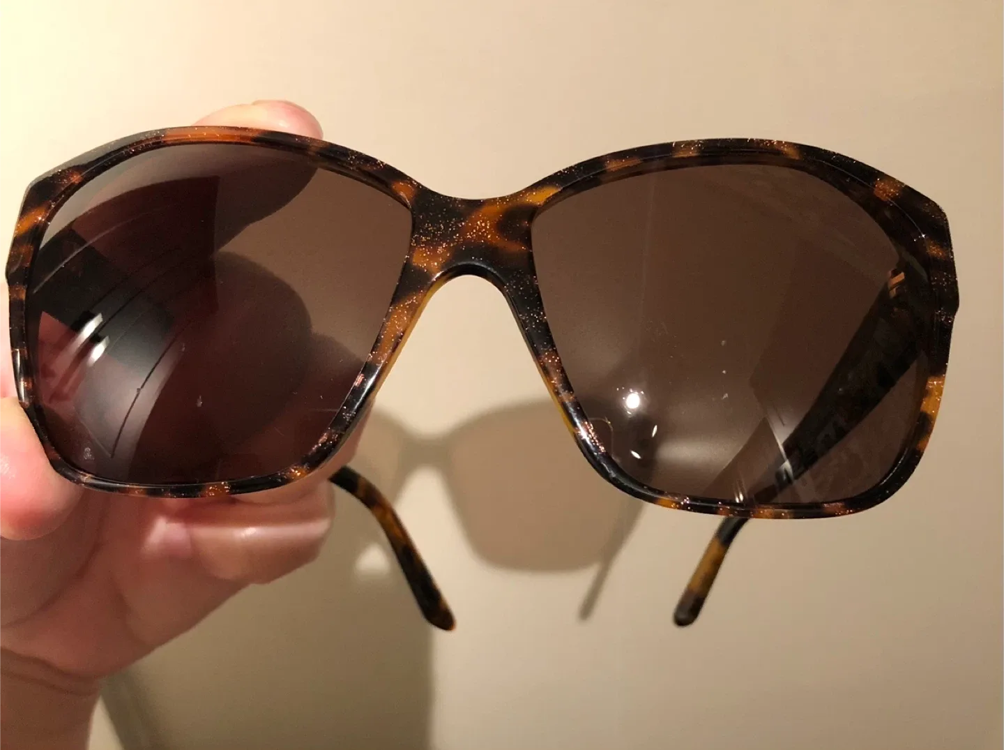 Versace Tortoise Shell Sunglasses image indicator(5)