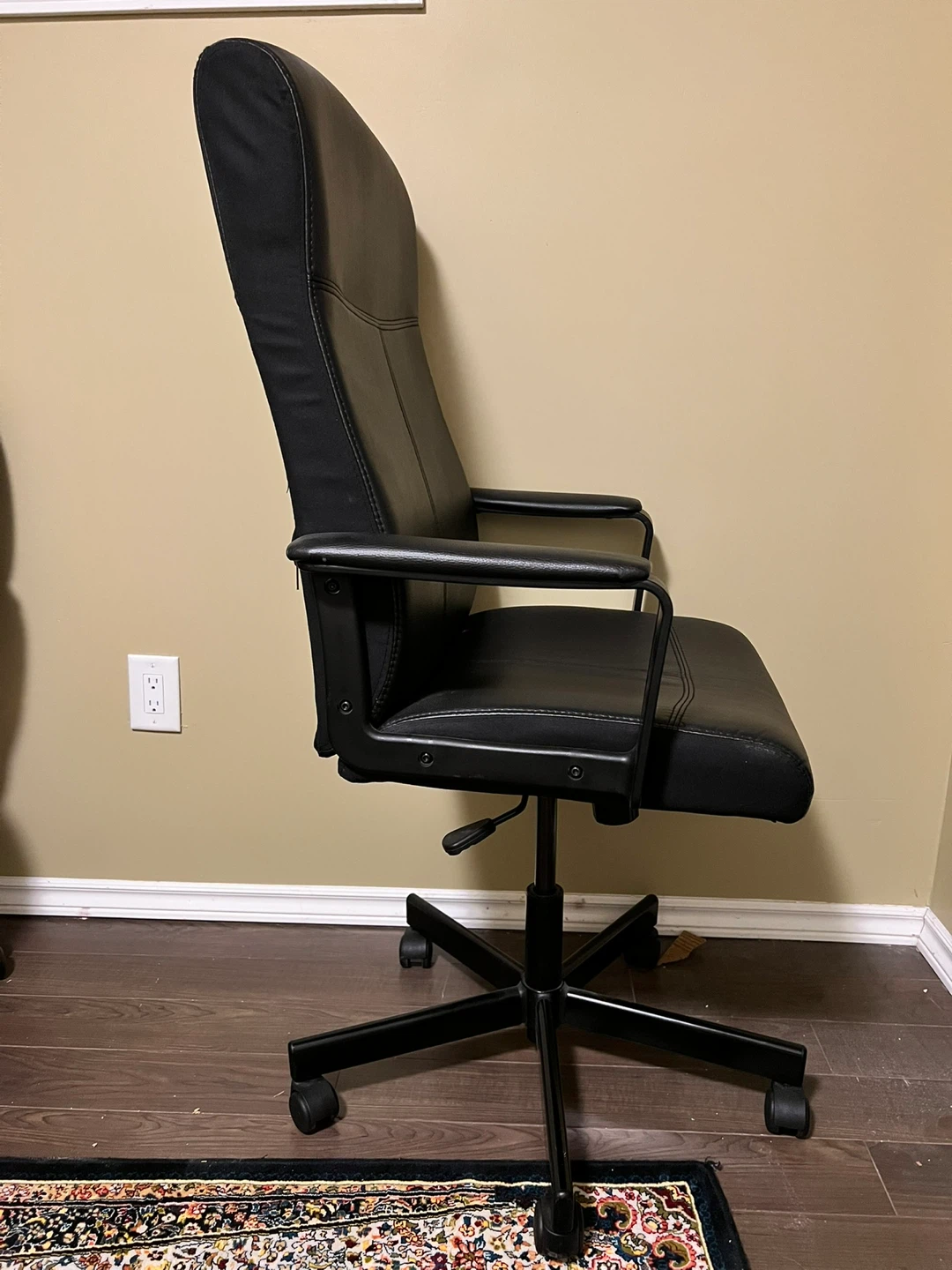 Black Leather Office Chair