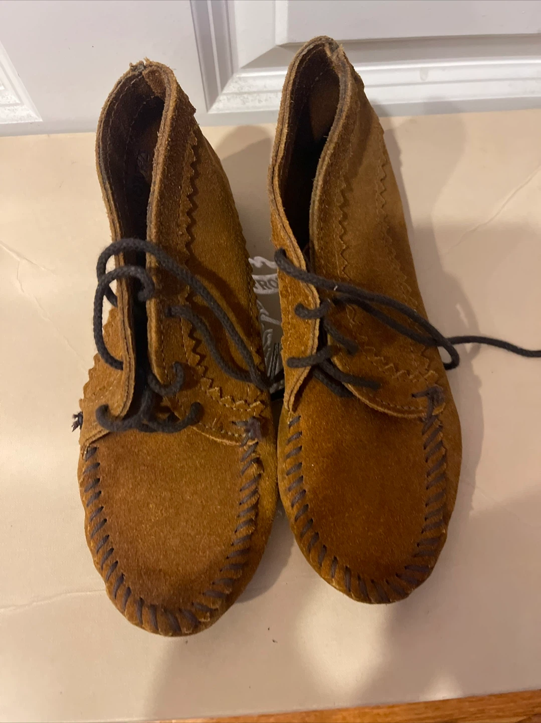Minnetonka Brown Suede Moccasin Boots 🥕