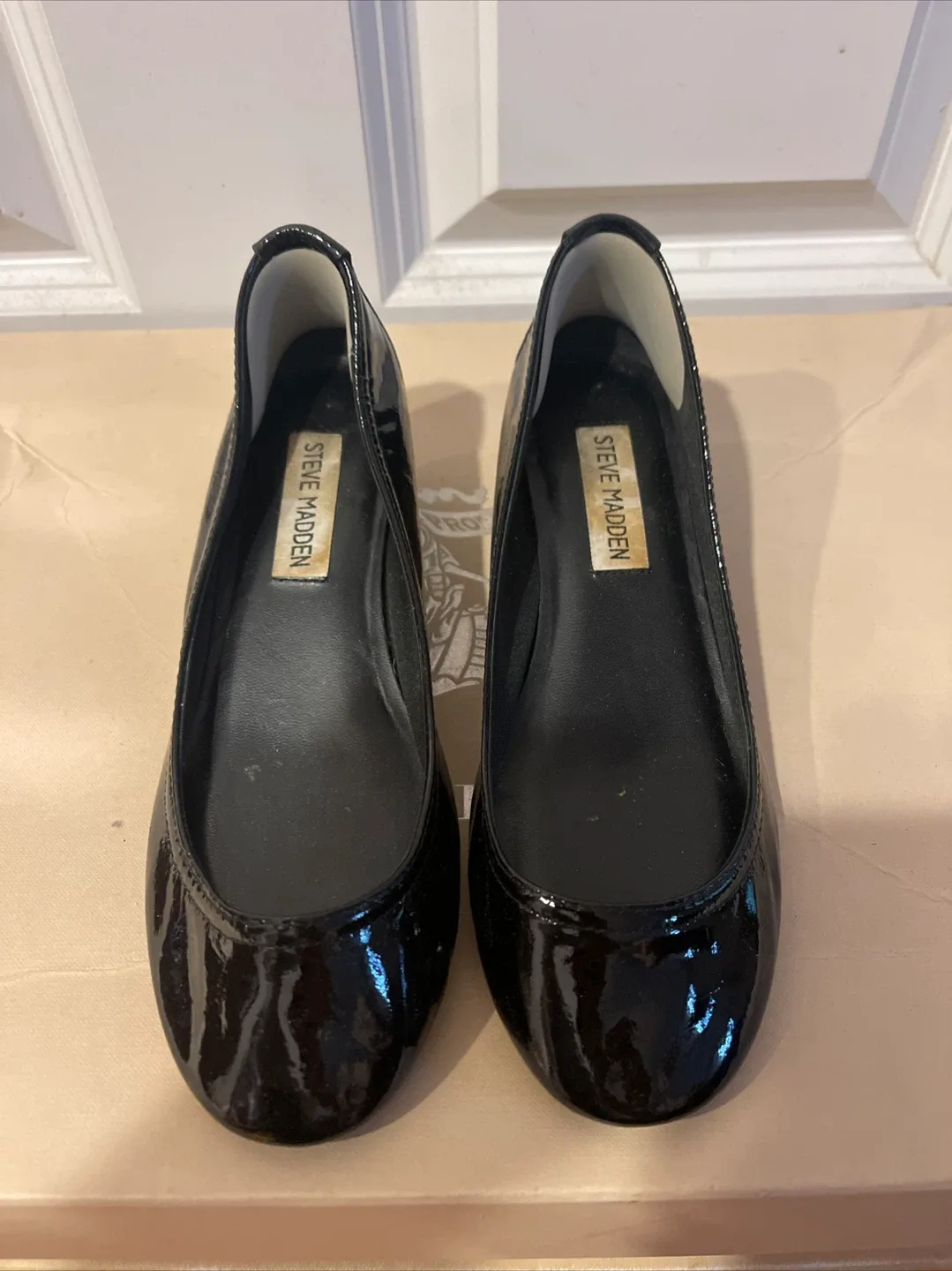 Steve Madden Black Patent Leather Wedge Flats 🥕 image indicator(2)