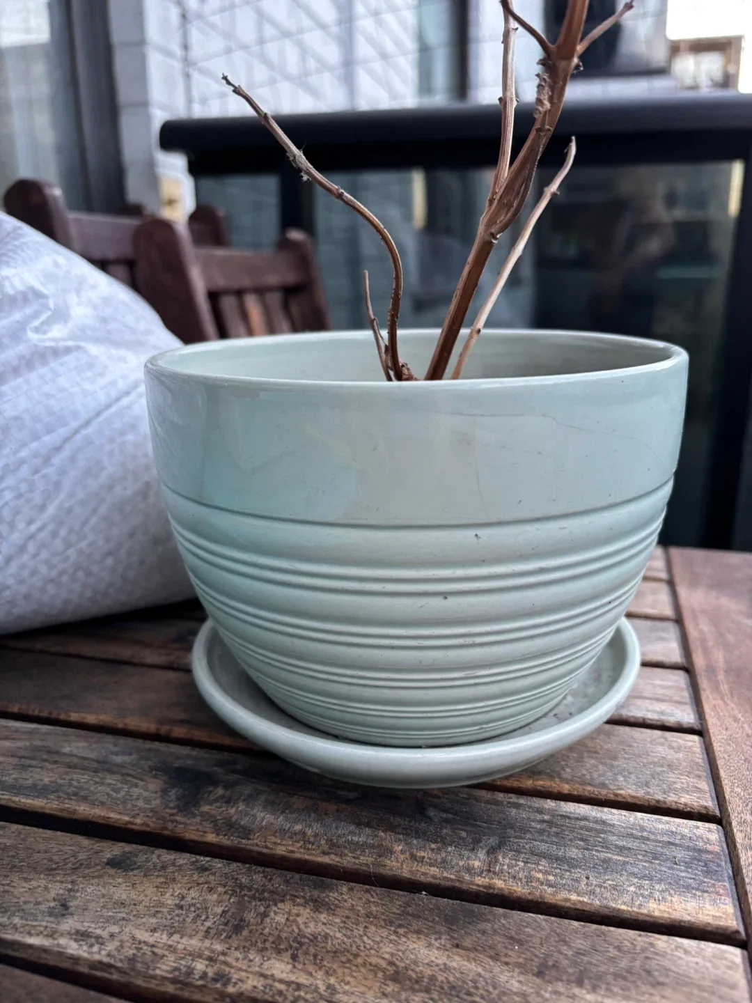 Free Mint Green Ceramic Planter with Saucer image indicator(2)