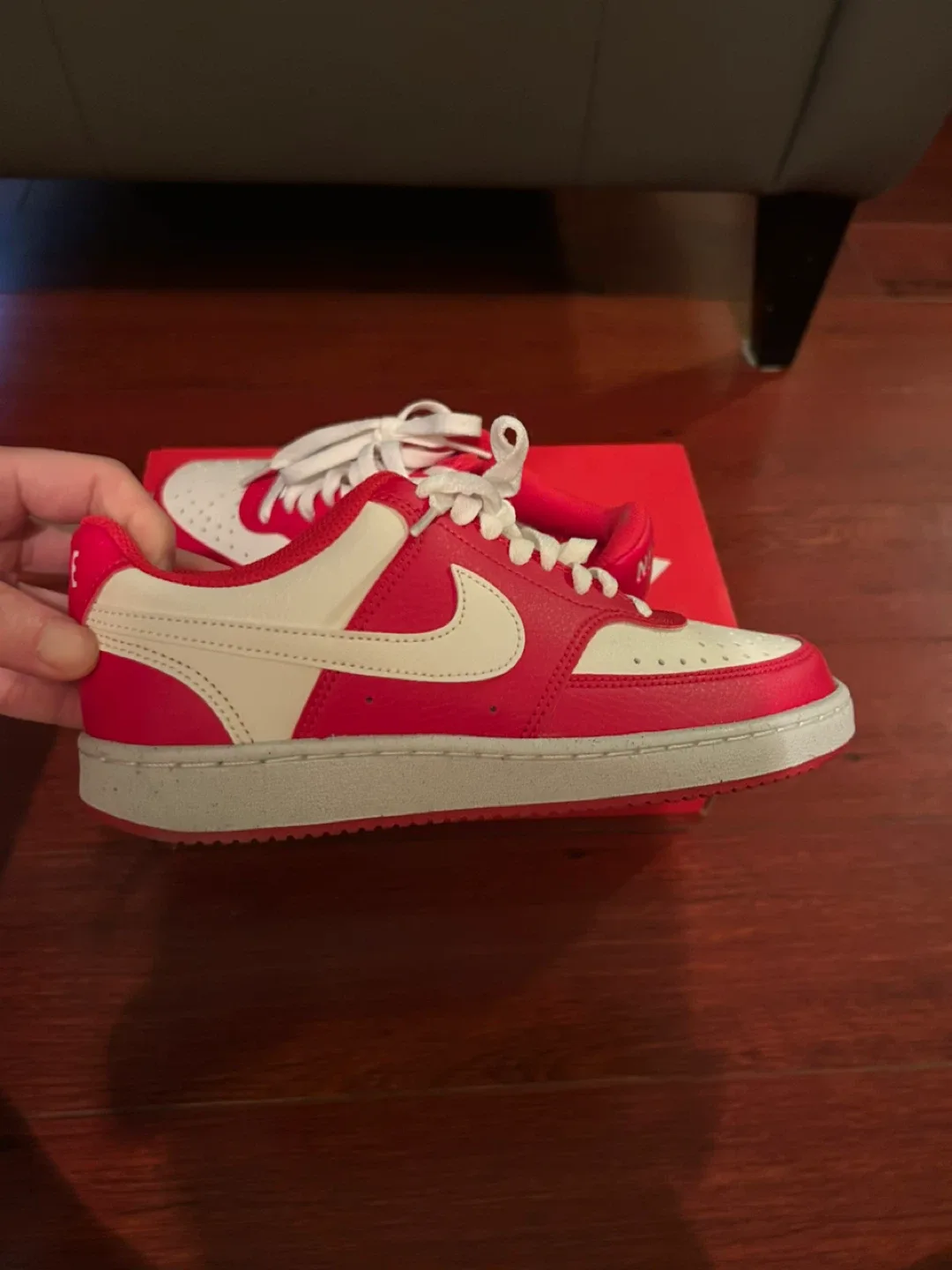 Nike Court Vision Low Shoes - Red & White size 6 Woman image indicator(3)