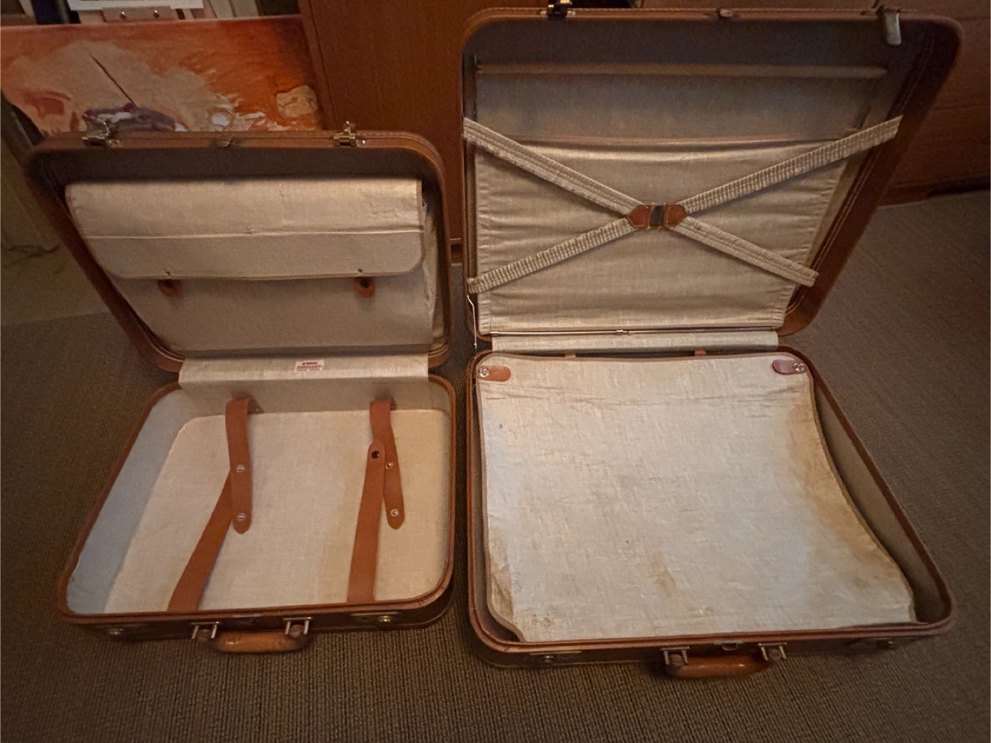 Vintage Suitcases - Set of 2 Free - photo 2