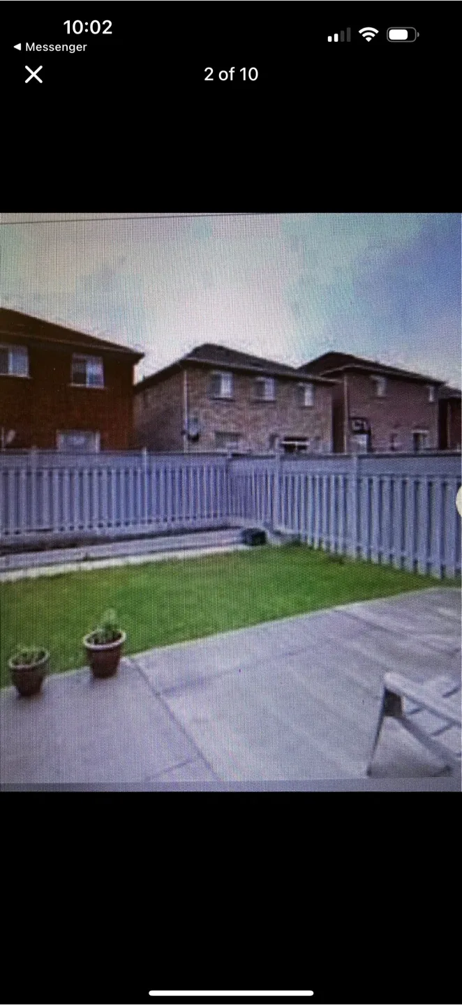 Room available for girl available immediately image indicator(9)