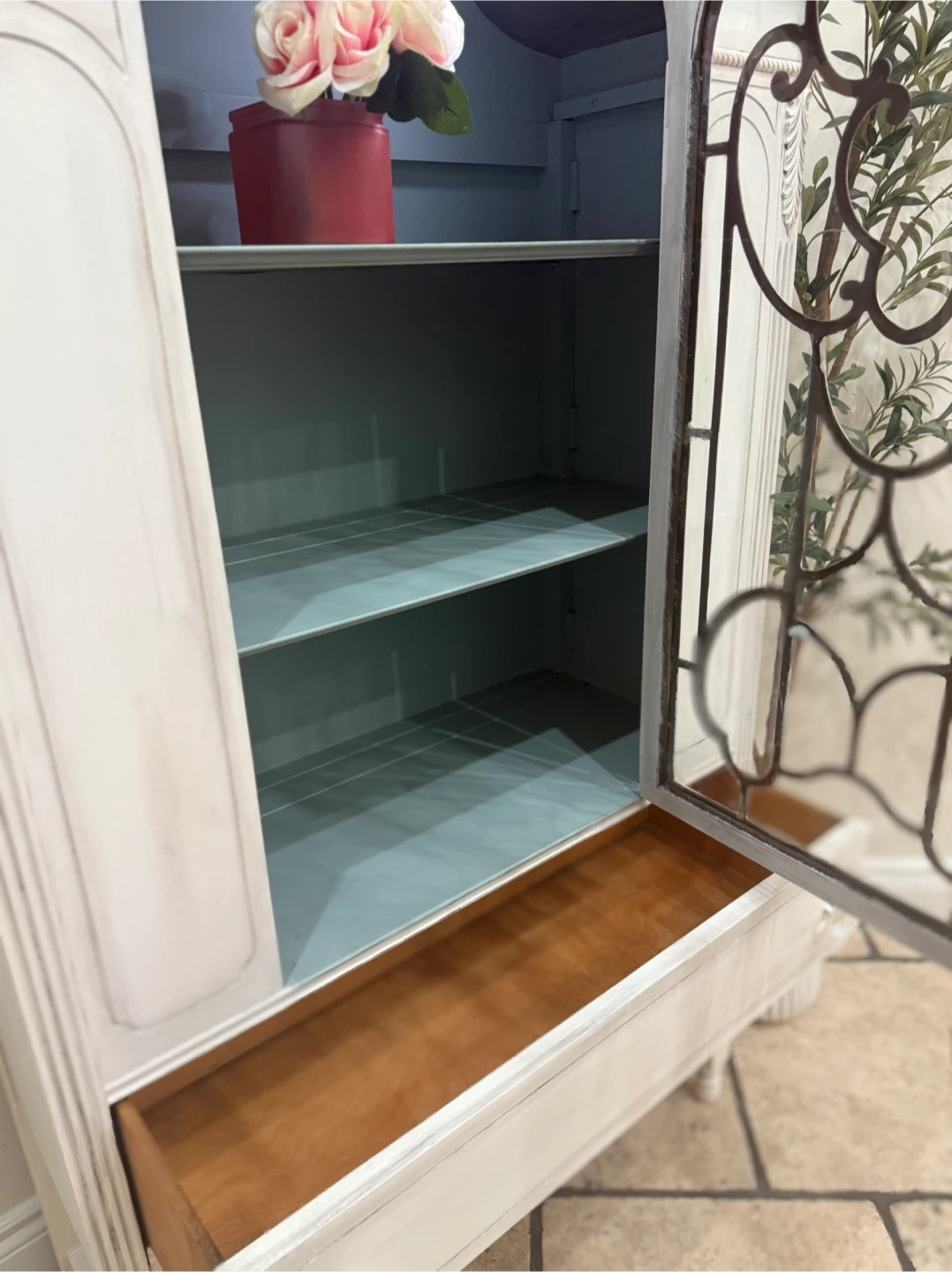 White Display Cabinet - photo 5
