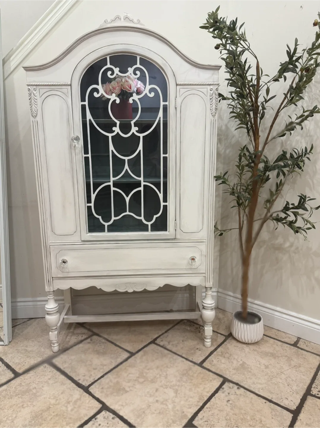 White Display Cabinet