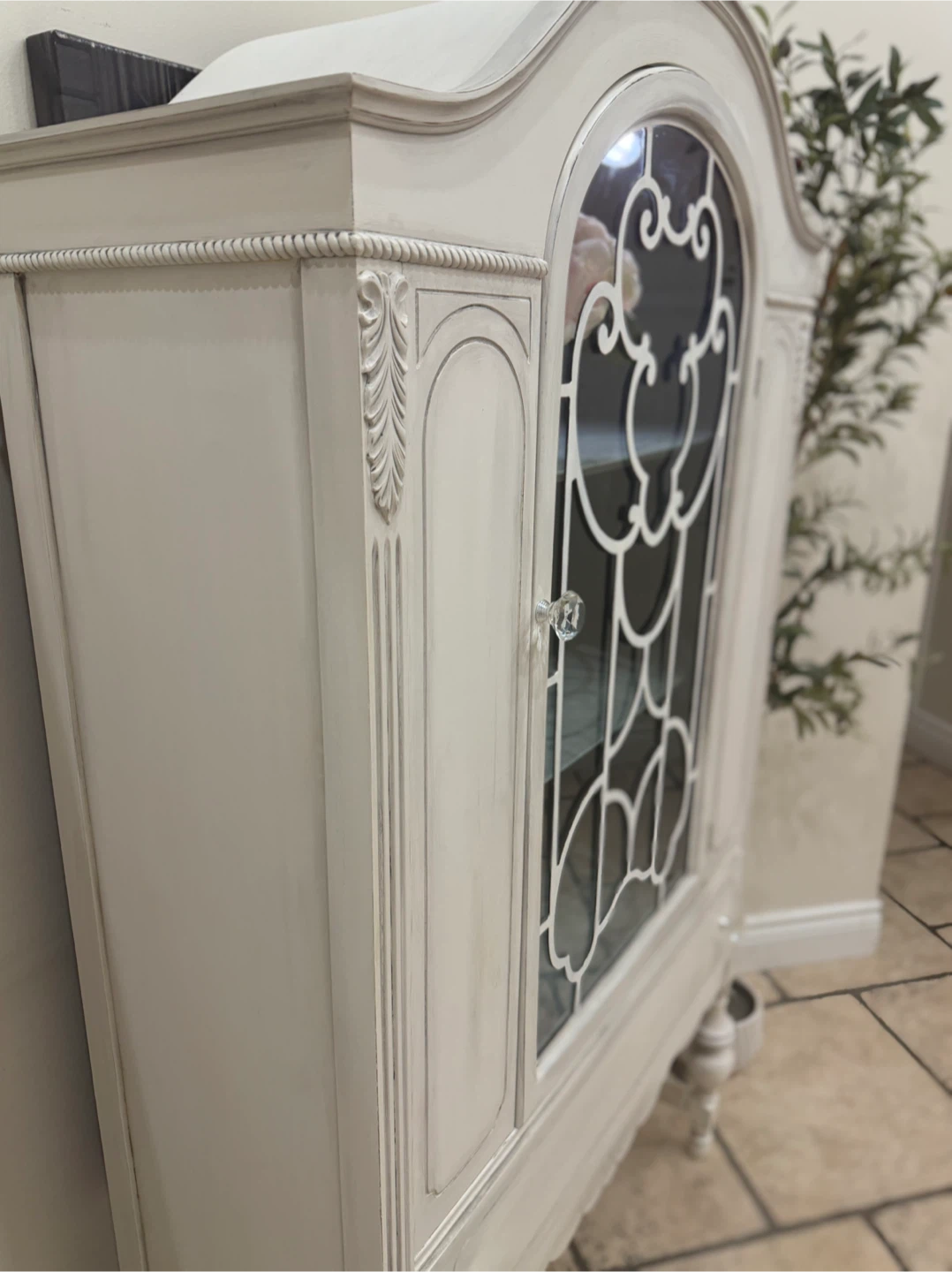 White Display Cabinet - photo 4