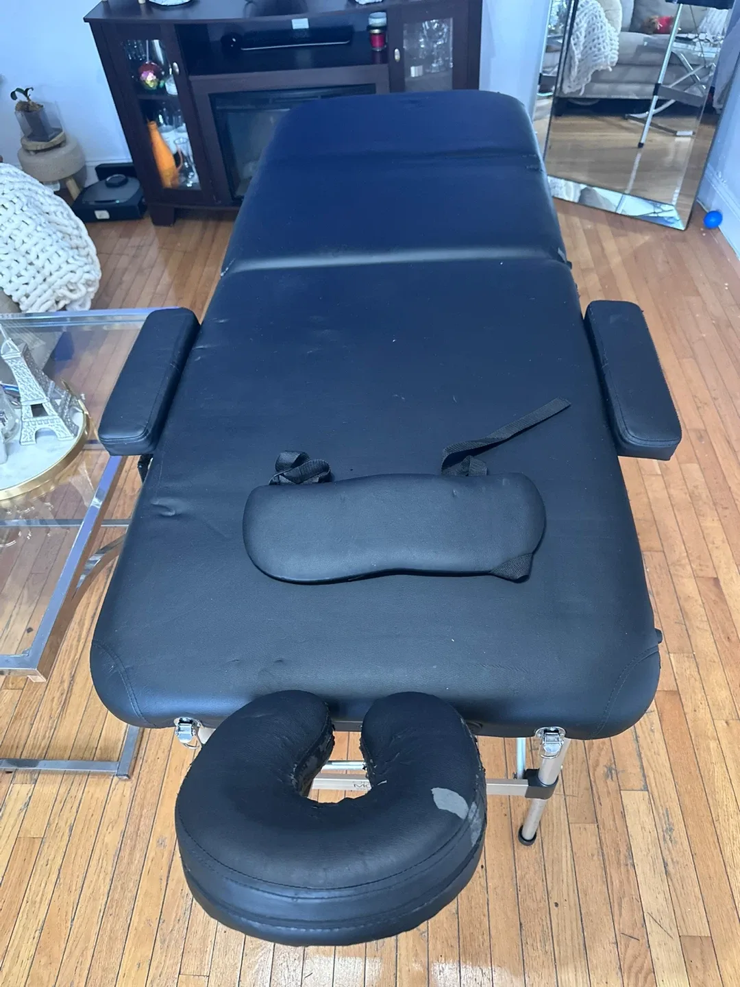 One Touch Massage Table - Black image indicator(2)