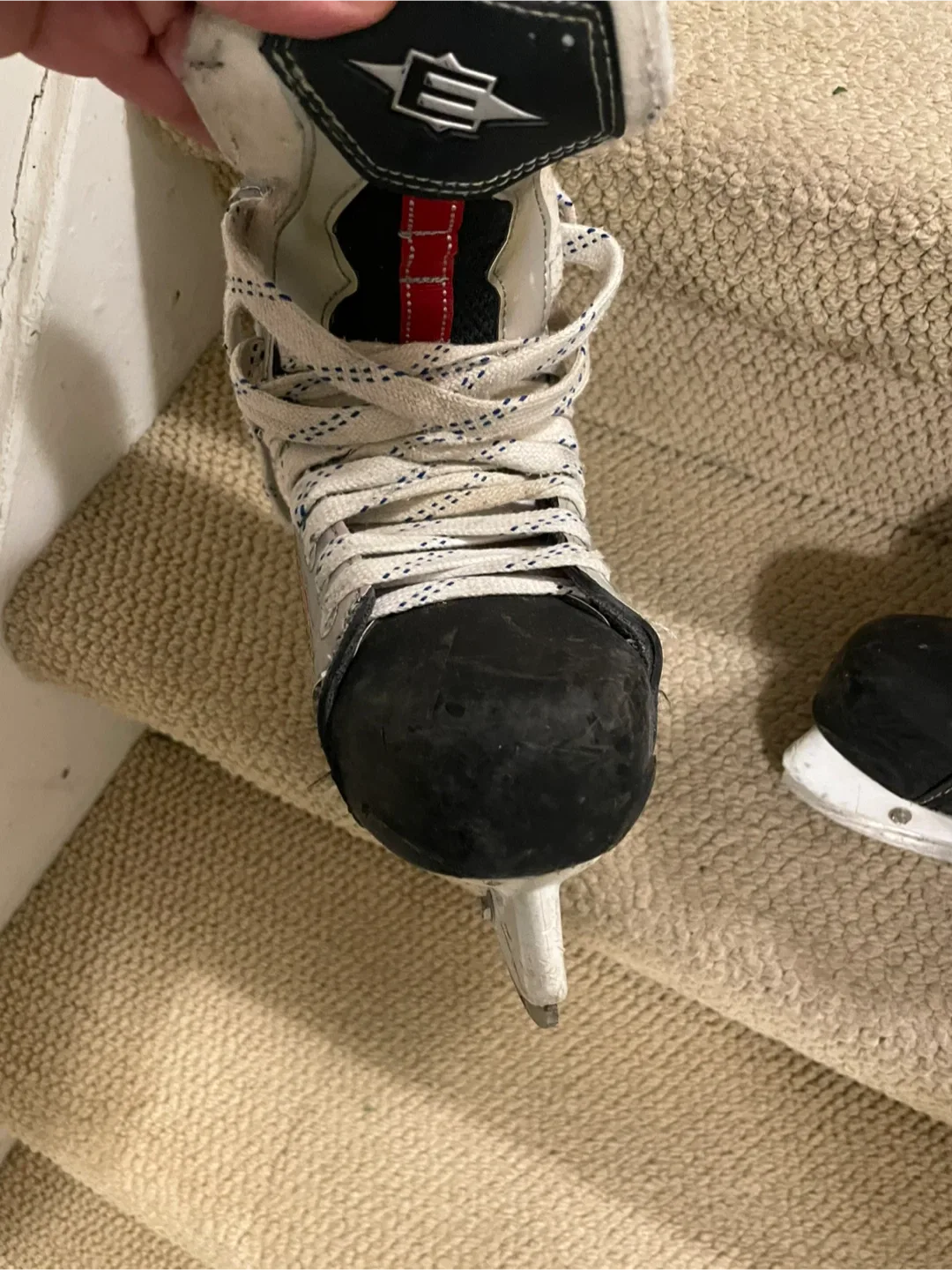 Easton Stealth Ice Hockey Skates, Size 8.0 image indicator(5)