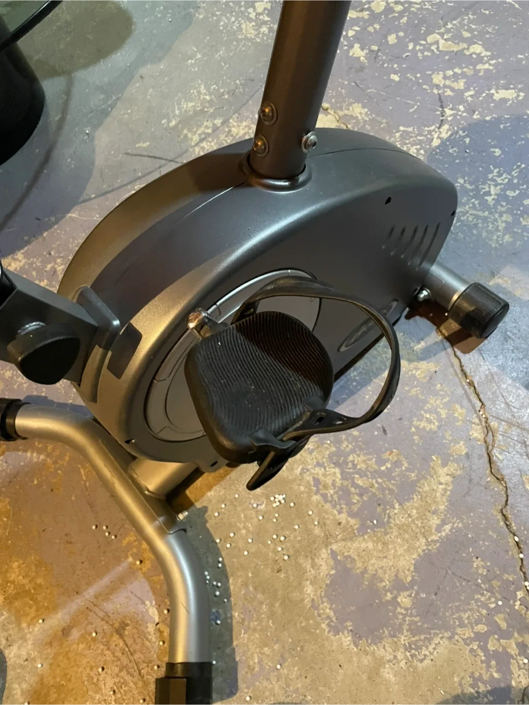 Life Gear Stationary Bike image indicator(4)