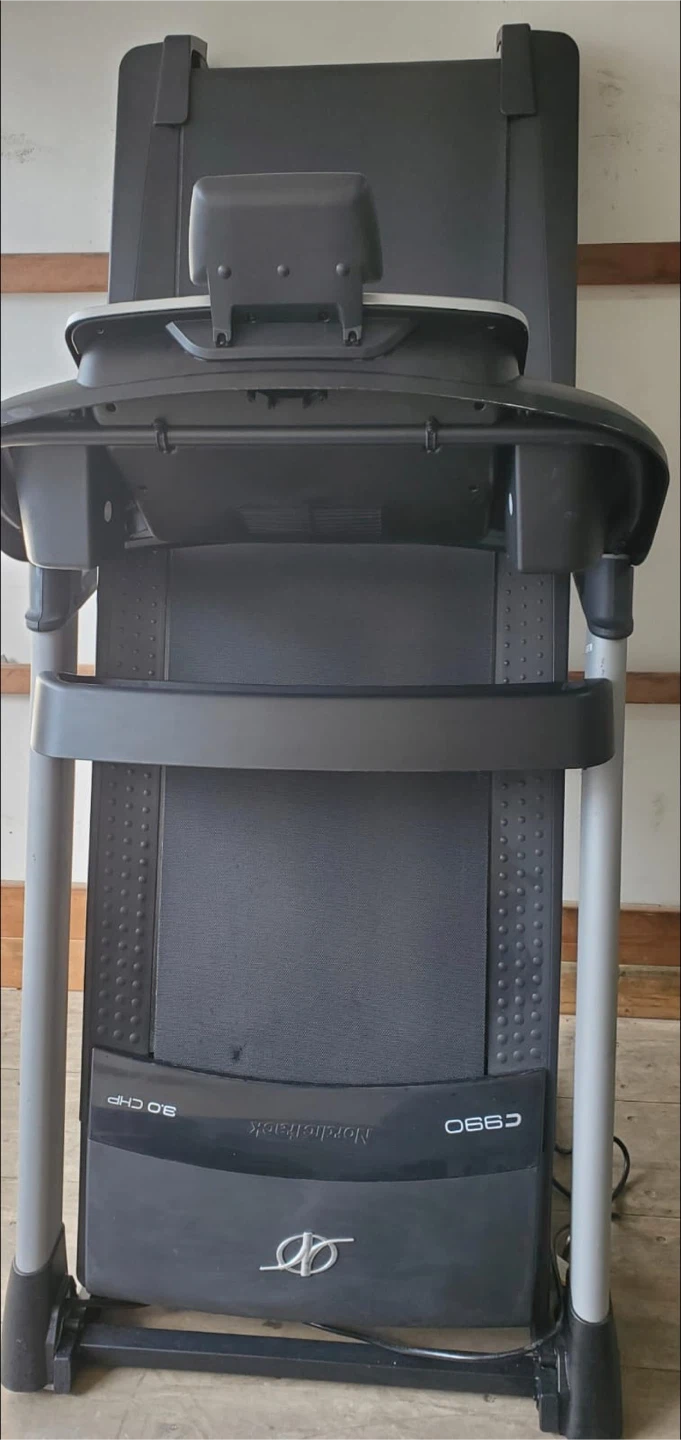 NordicTrack C990 Treadmill - photo 3