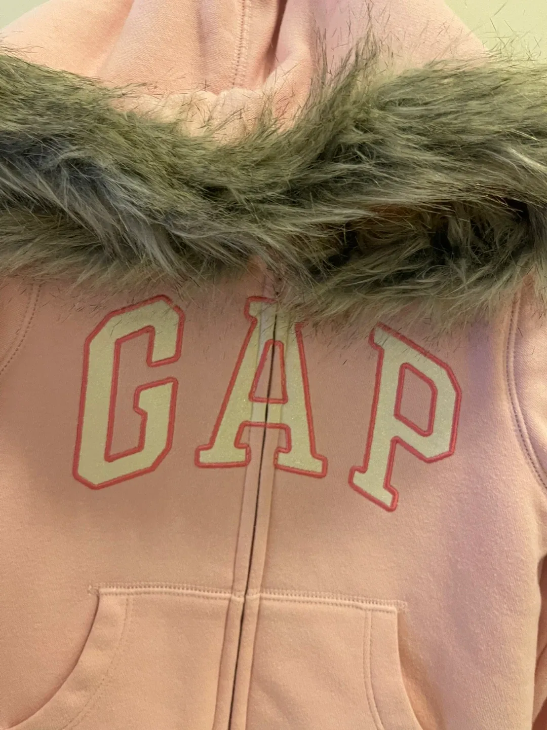 NWT- GAP Pink Fur Hooded Zip-Up Jacket size 4T image indicator(2)