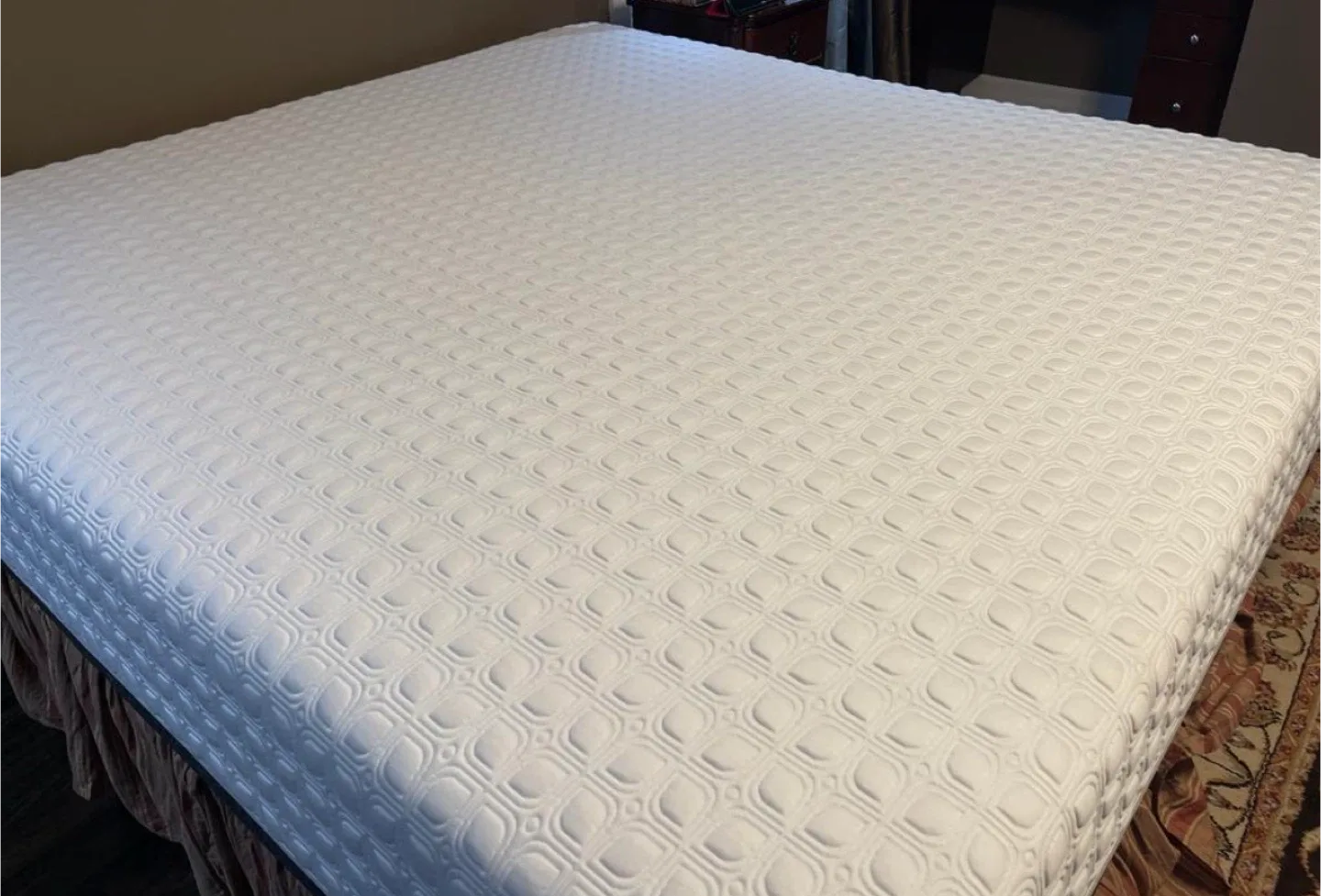 King size Tempur-Pedic Mattress and box image indicator(2)