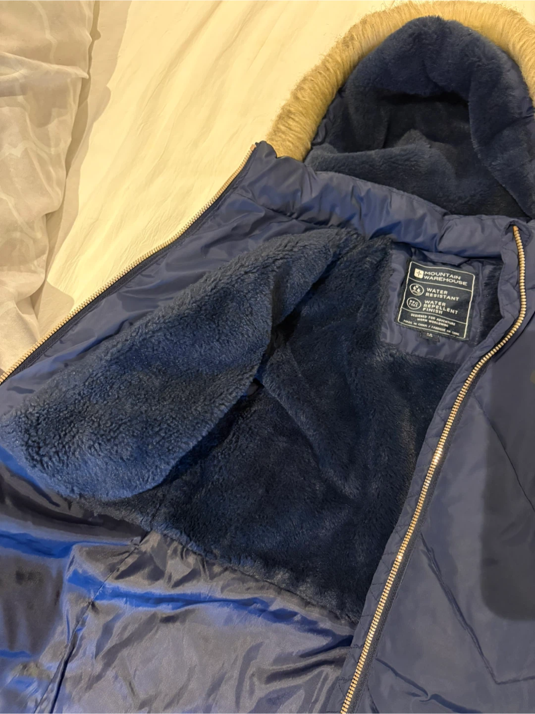 Mountain Warehouse Kids Padded Winter Jacket Size 7-8 - photo 2